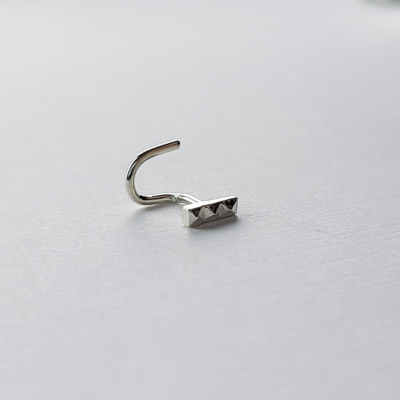 Silver Minimal Studded Bar Nose Stud-Nose Stud-Inchoo Bijoux-Inchoo Bijoux