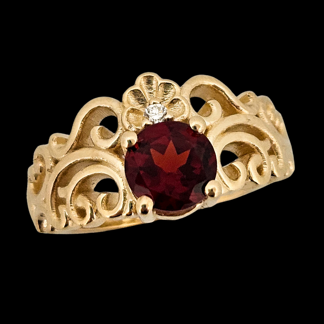 SheShell Ring - Garnet, Diamond and Gold - Inchoo Bijoux