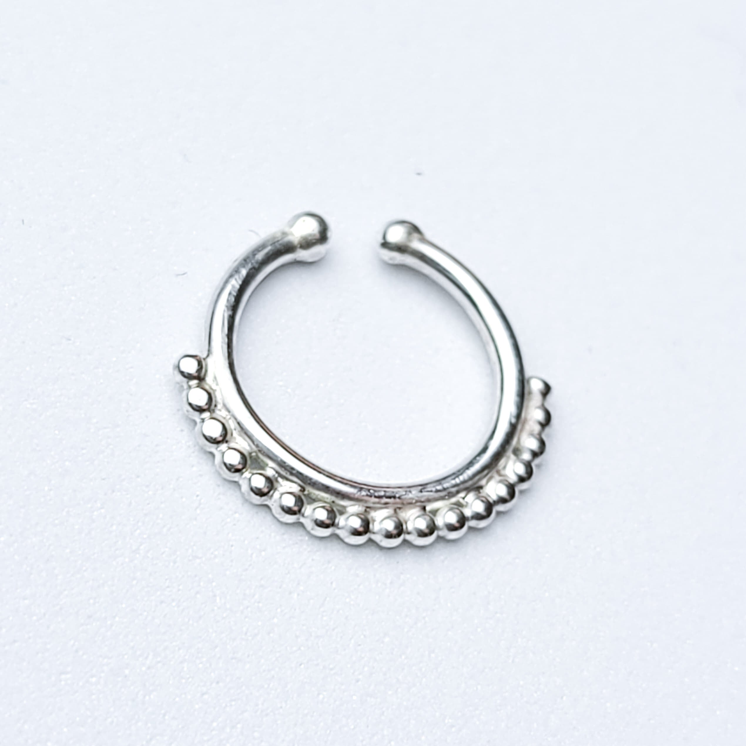 Modern Minimal Septum Ring-Septum-Inchoo Bijoux-Inchoo Bijoux