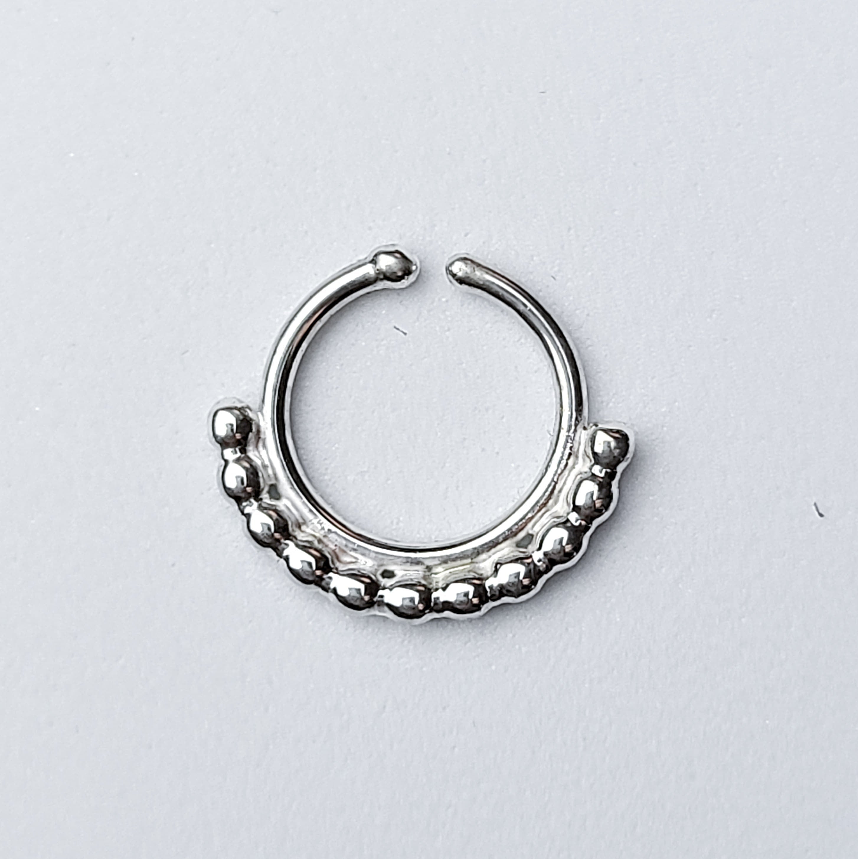 Modern Minimal Septum Ring-Septum-Inchoo Bijoux-Inchoo Bijoux