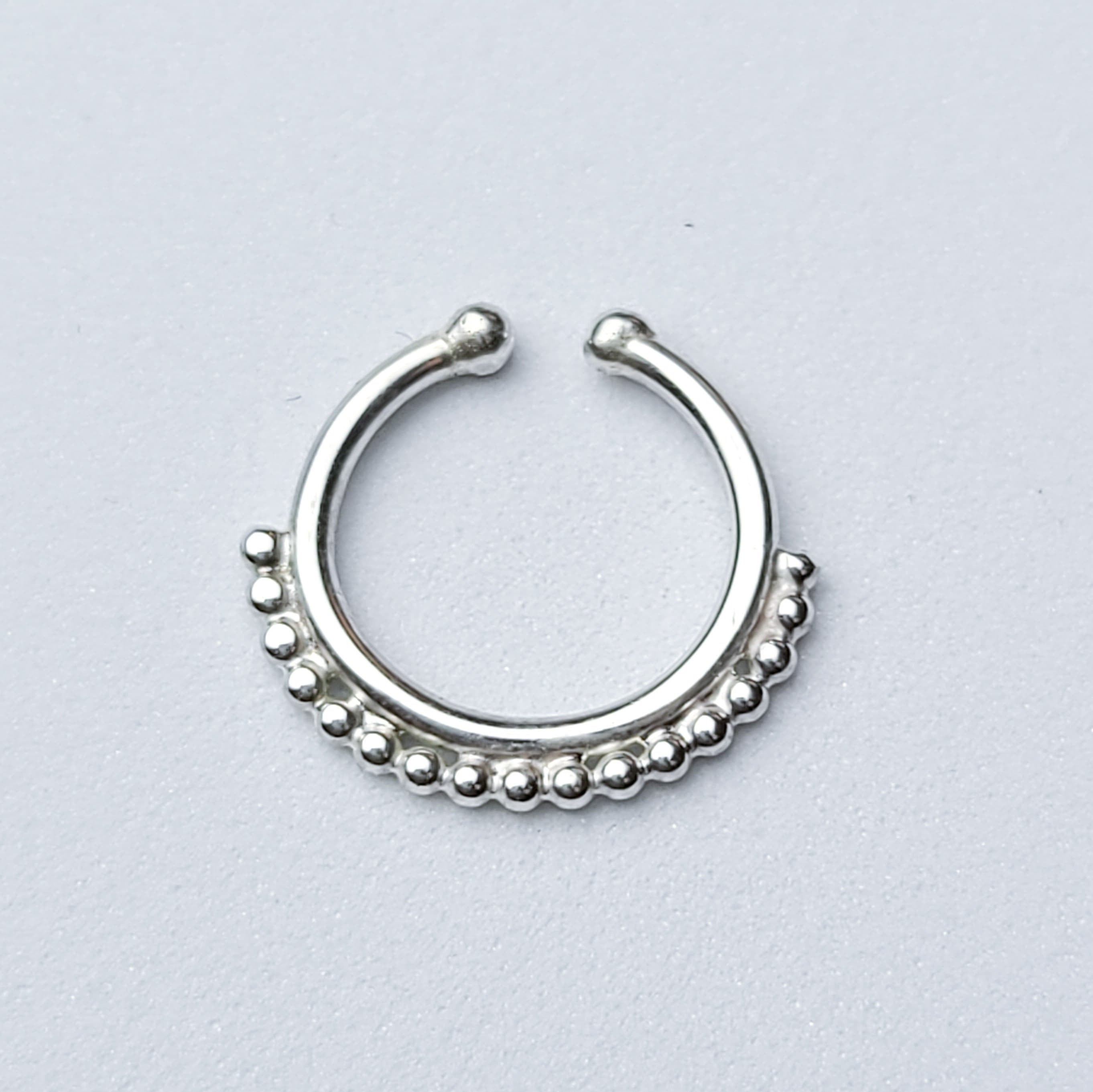 Minimal Modern Septum Nose Ring-Septum-Inchoo Bijoux-Inchoo Bijoux