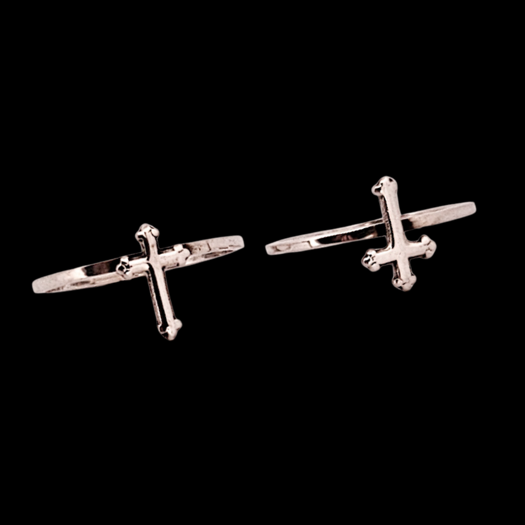 Tiny Trefoil Cross Ring Sterling Silver - Inchoo Bijoux