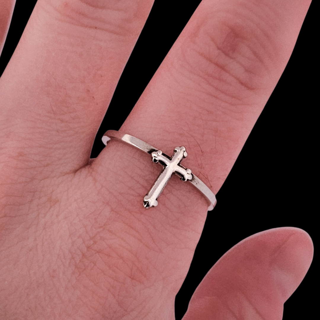 Tiny Trefoil Cross Ring Sterling Silver - Inchoo Bijoux