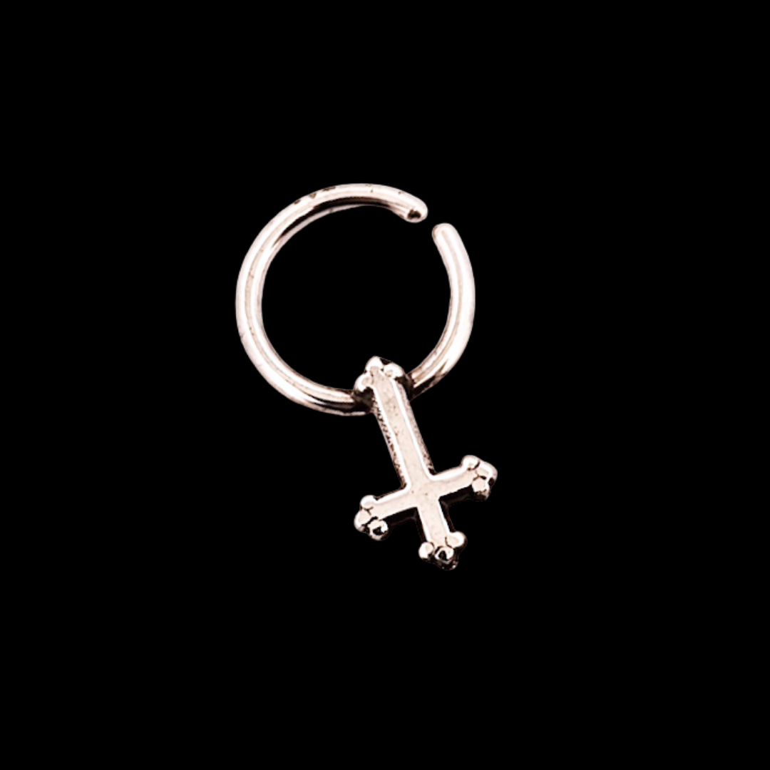 Tiny Inverted Trefoil Cross Septum Piercing Sterling Silver - Inchoo Bijoux