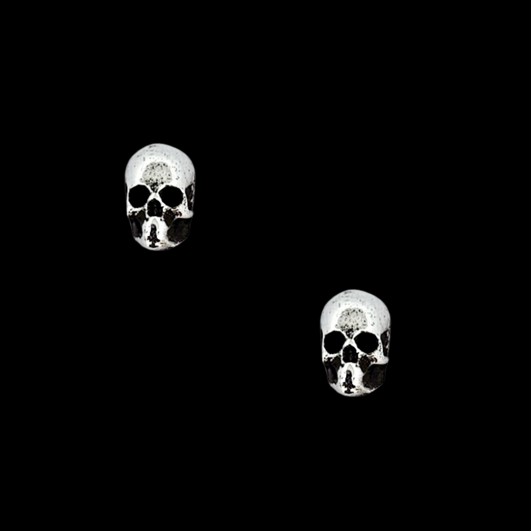 Tiny Skull Earrings - Inchoo Bijoux