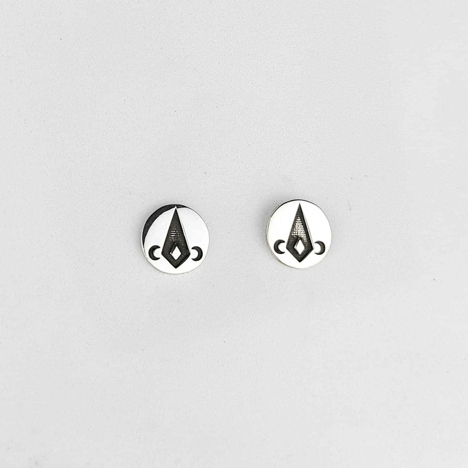 Small Inchoo Bijoux Studs