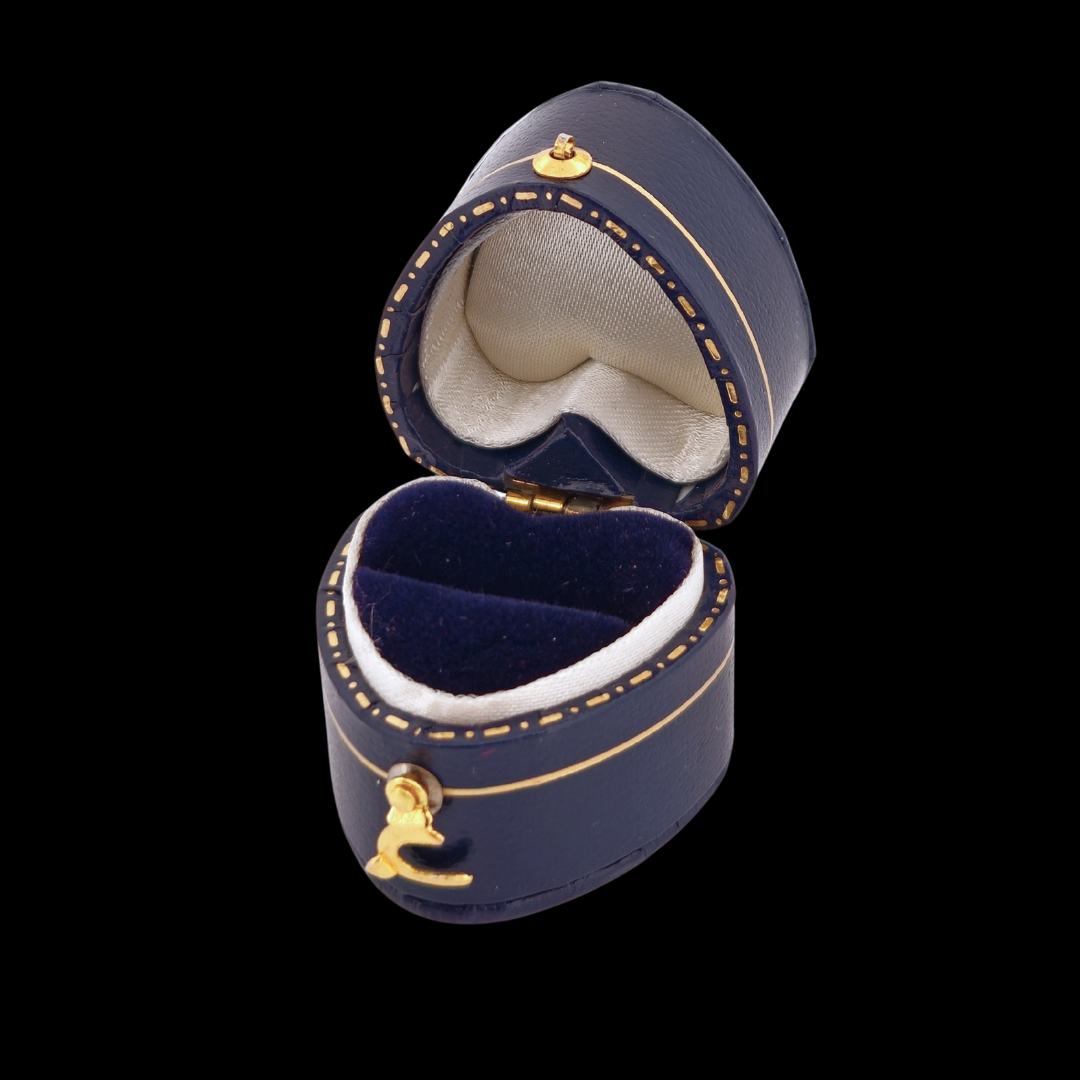 Vintage Style Engagement Ring Heart Box - Red or Blue - Inchoo Bijoux
