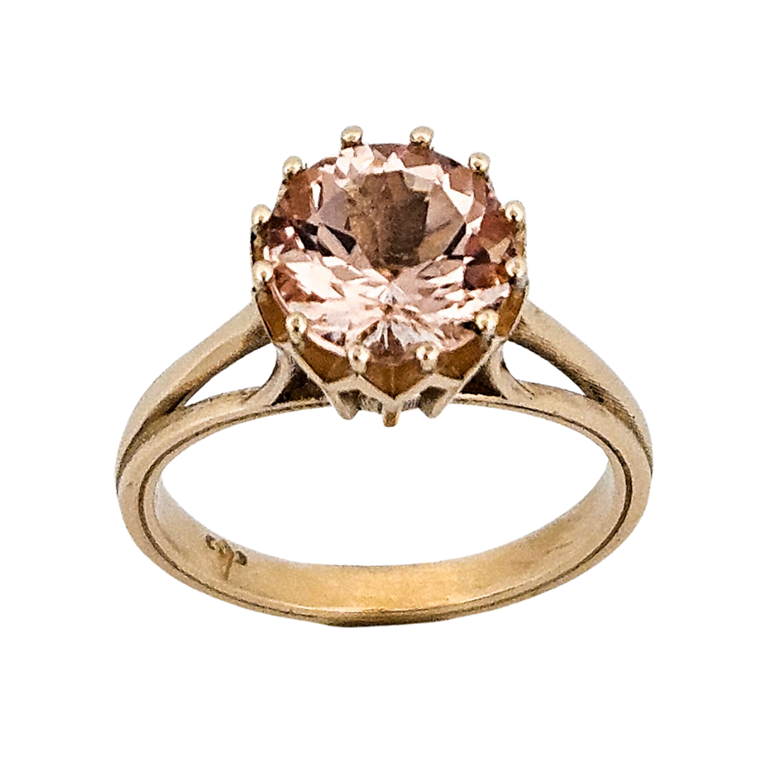 Veneration Ring - Gold and Morganite Engagement Ring - Inchoo Bijoux