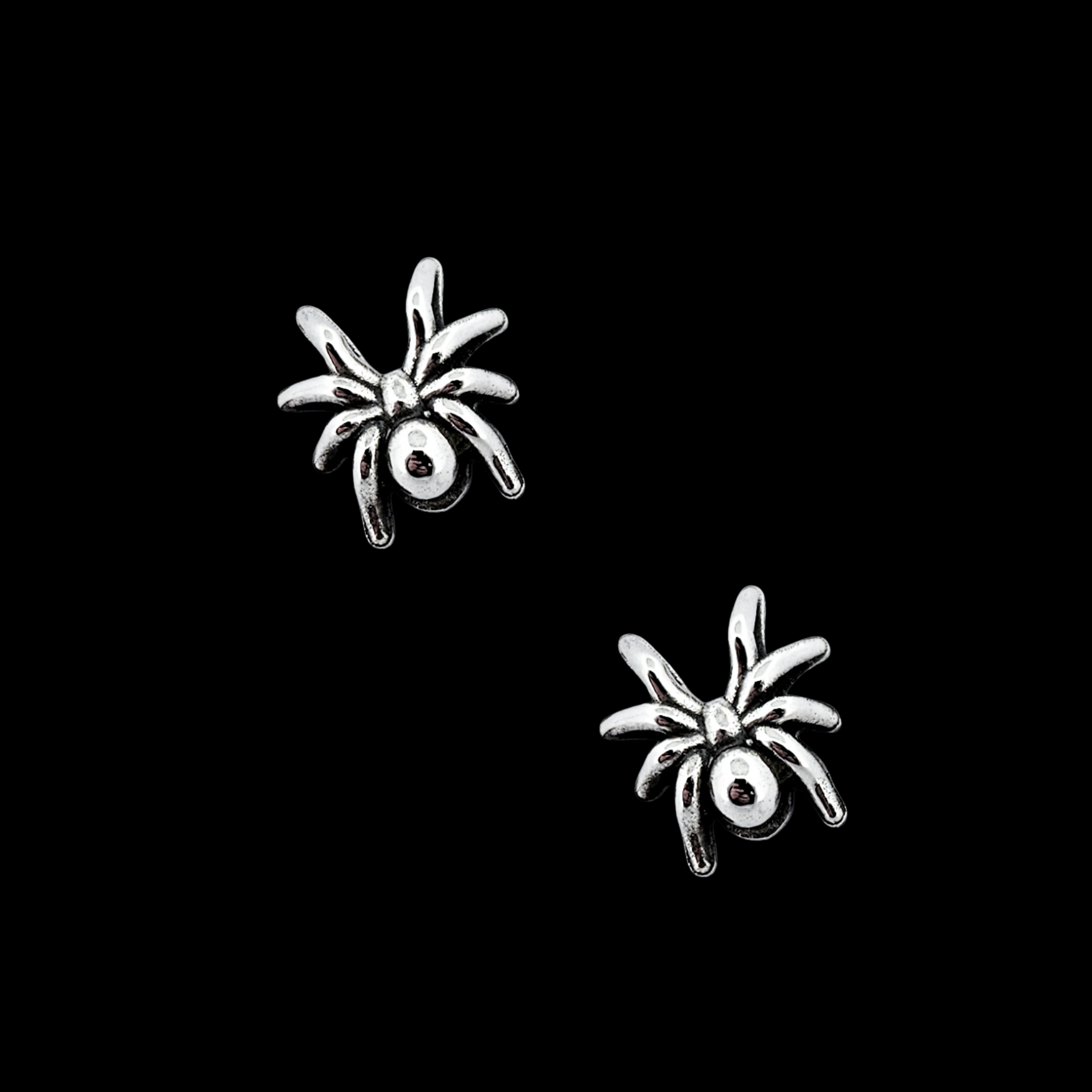 Medium Spider Stud Earrings Sterling Silver - Inchoo Bijoux