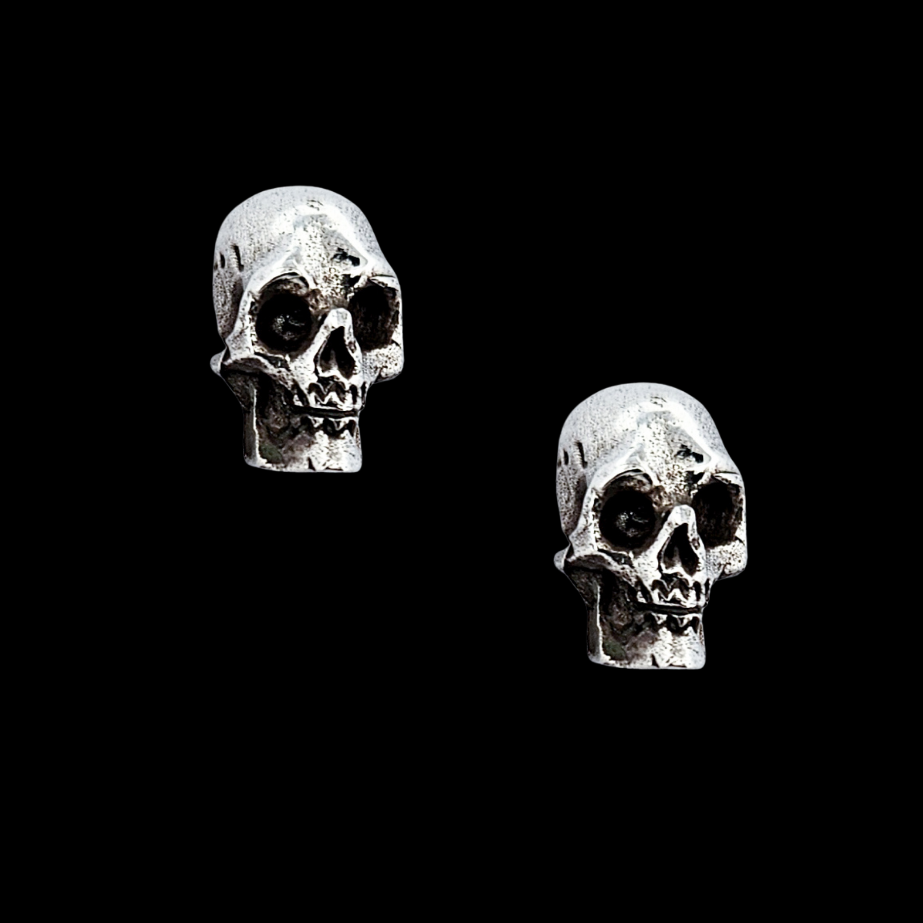 Rustic Skull Stud Post Earrings - Inchoo Bijoux