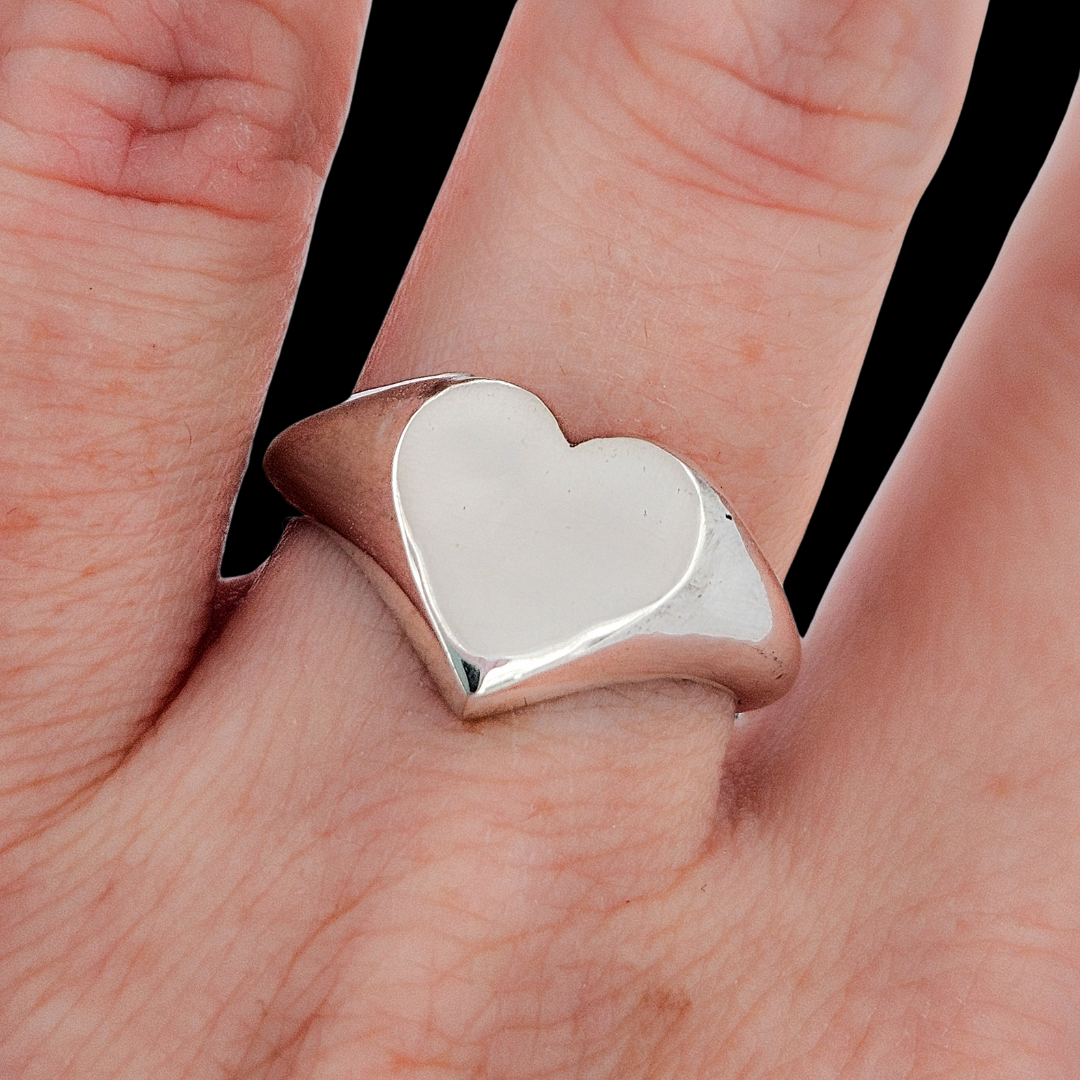 Heart Signet Ring - Sterling Silver - Inchoo Bijoux