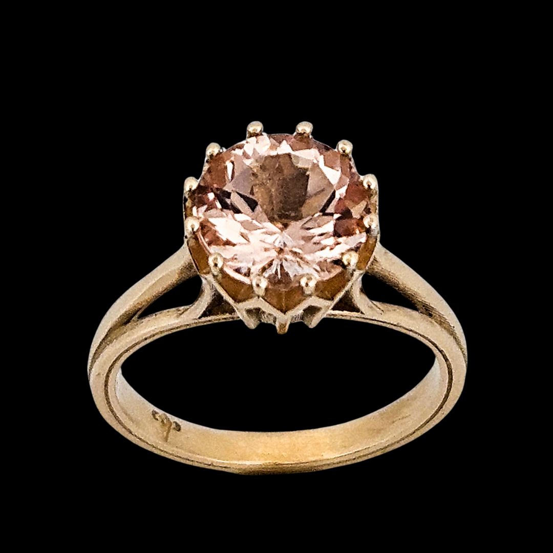 Veneration Ring - Gold and Morganite Engagement Ring - Inchoo Bijoux