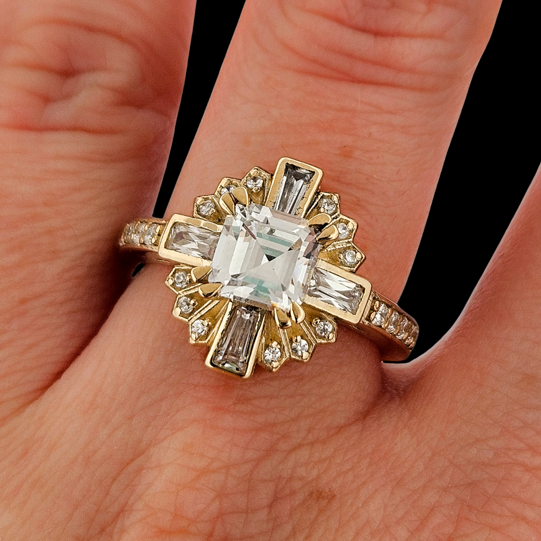 Roaring Ring - Solid Gold and Diamonds - Inchoo Bijoux