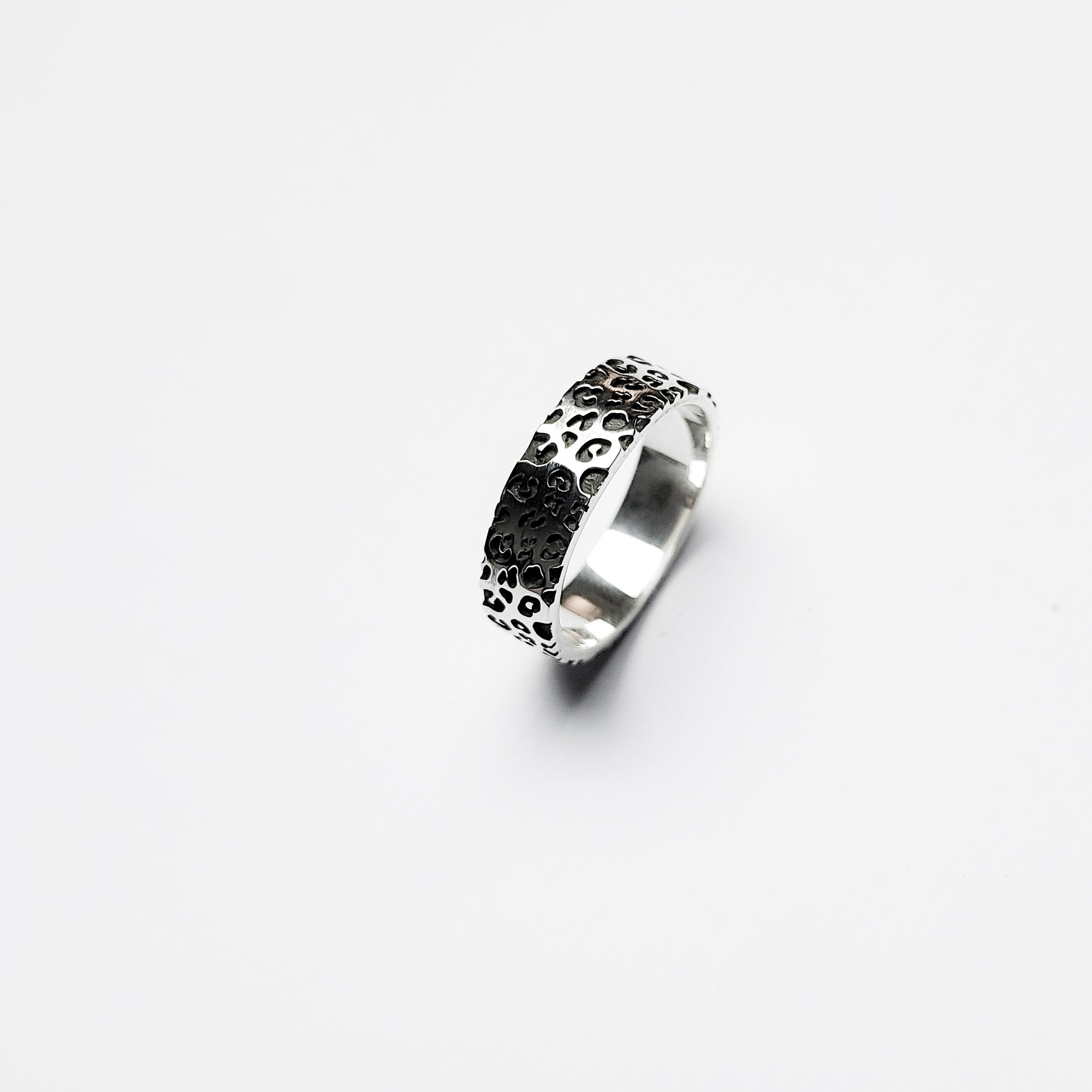 6mm Wide Leopard Print Ring Band-Ring-Inchoo Bijoux-Inchoo Bijoux