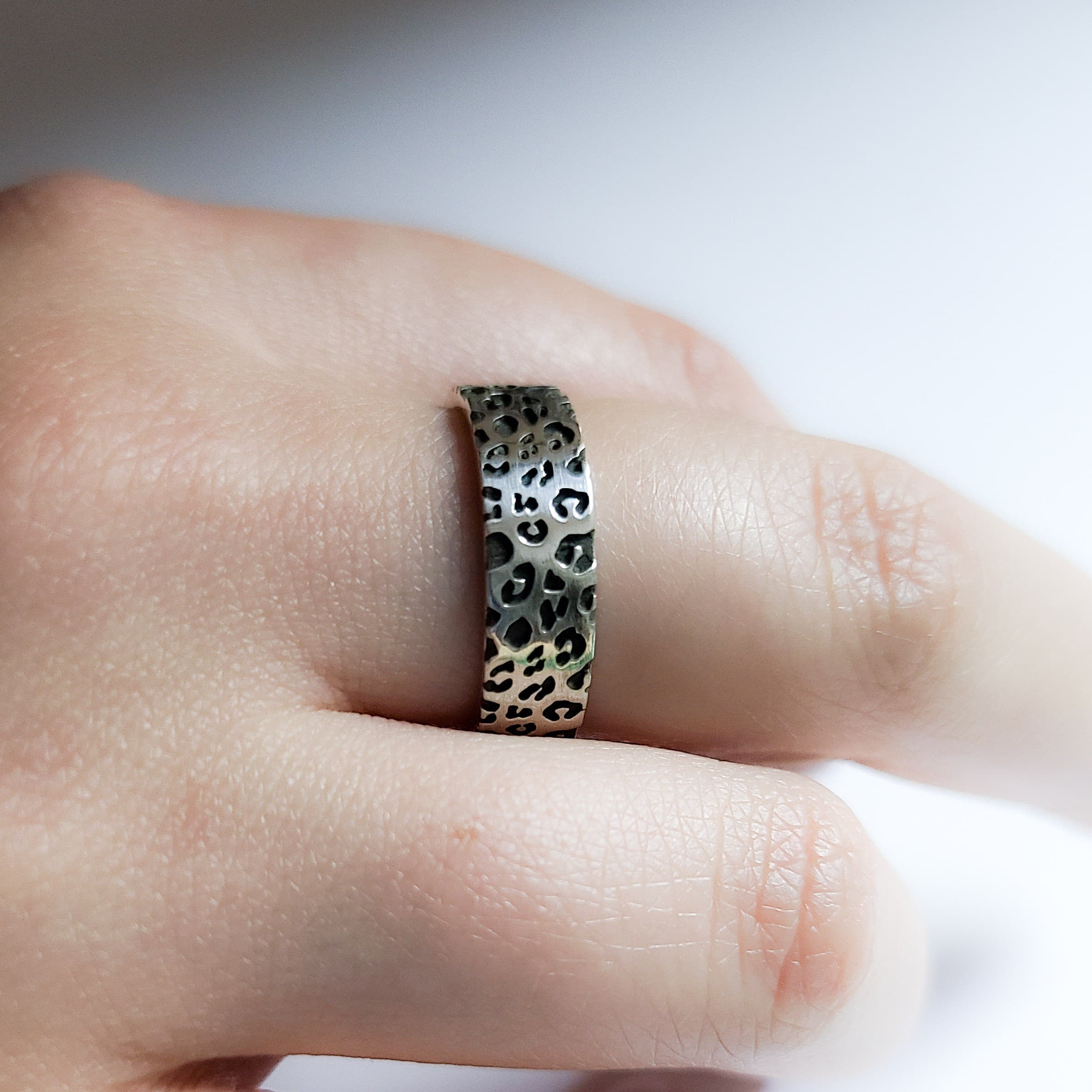 6mm Wide Leopard Print Ring Band-Ring-Inchoo Bijoux-Inchoo Bijoux