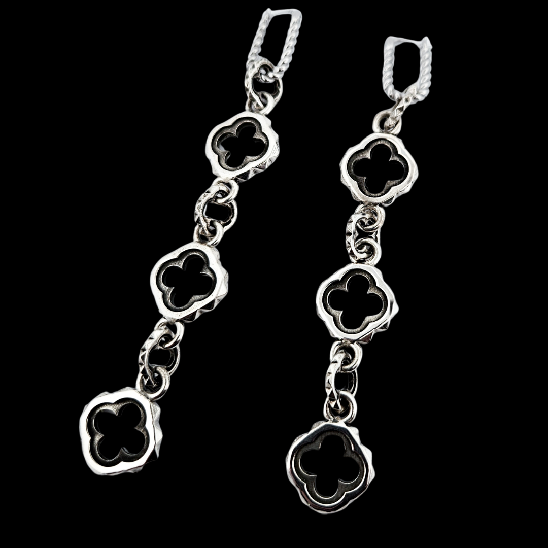 Quatre foils Dangling Silver Earrings