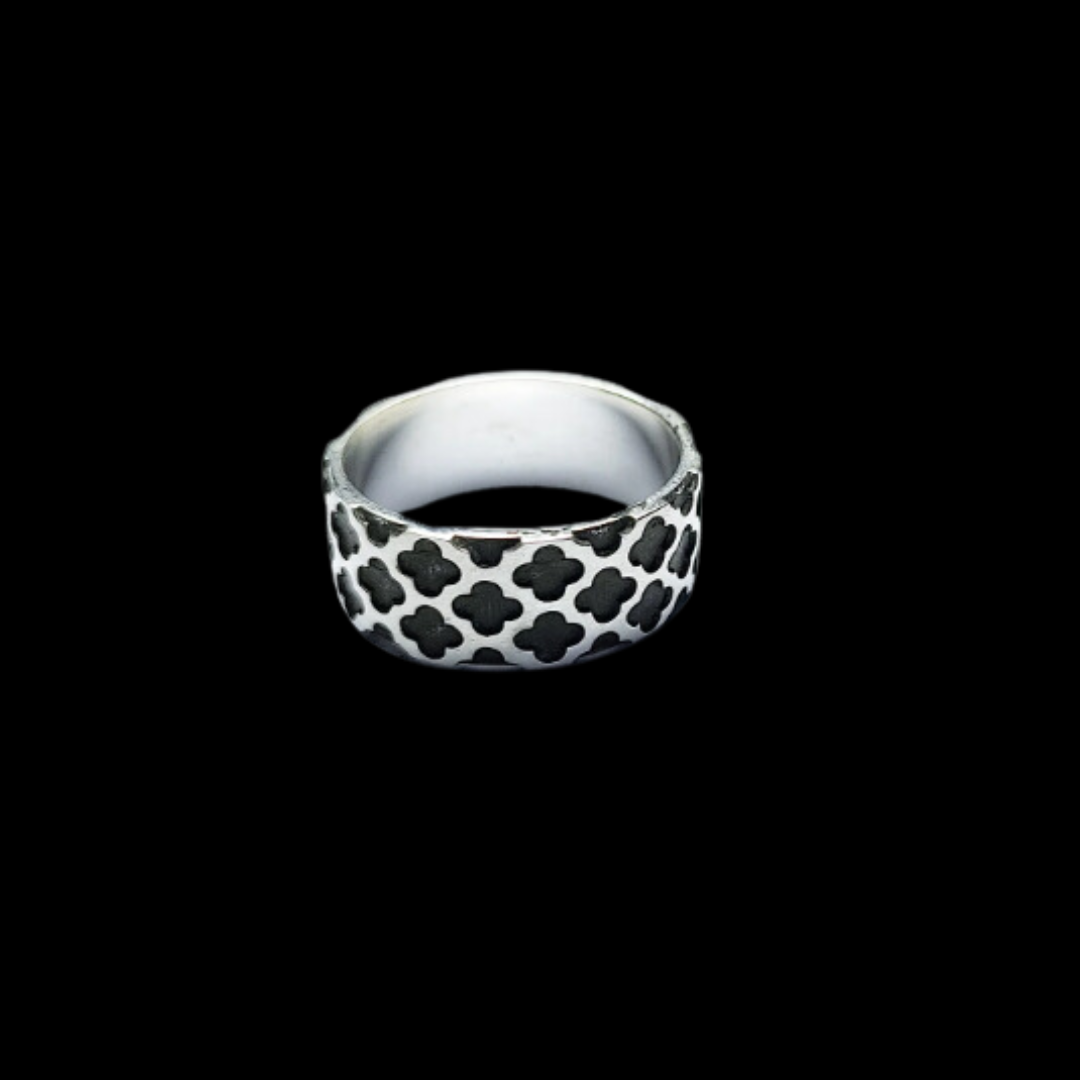 8mm Wide Confessional Pattern Ring Band - Inchoo Bijoux