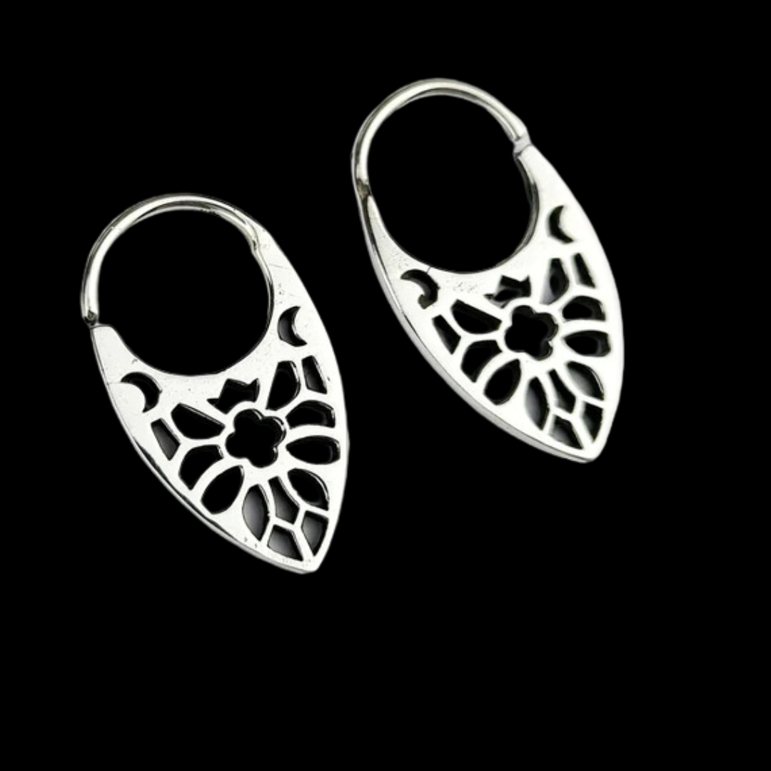Pair of Delicate Cathedral Hoop Earrings - Inchoo Bijoux