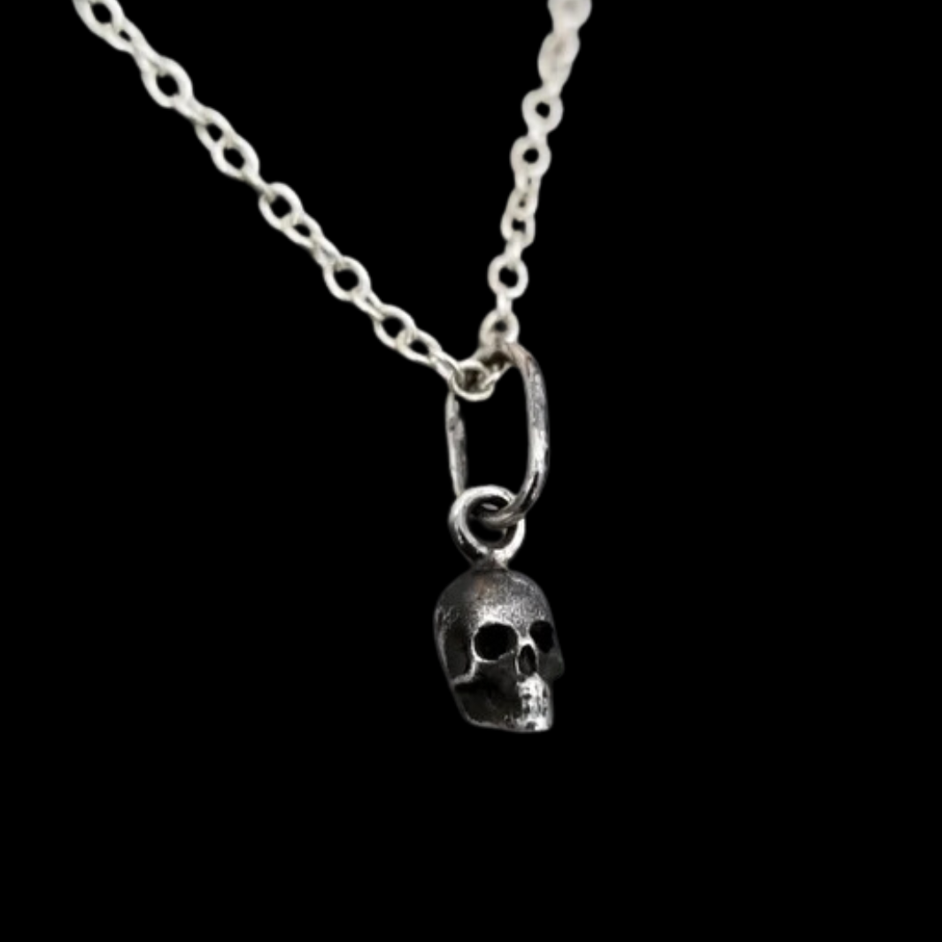 Tiny Silver Skull Pendant - Inchoo Bijoux