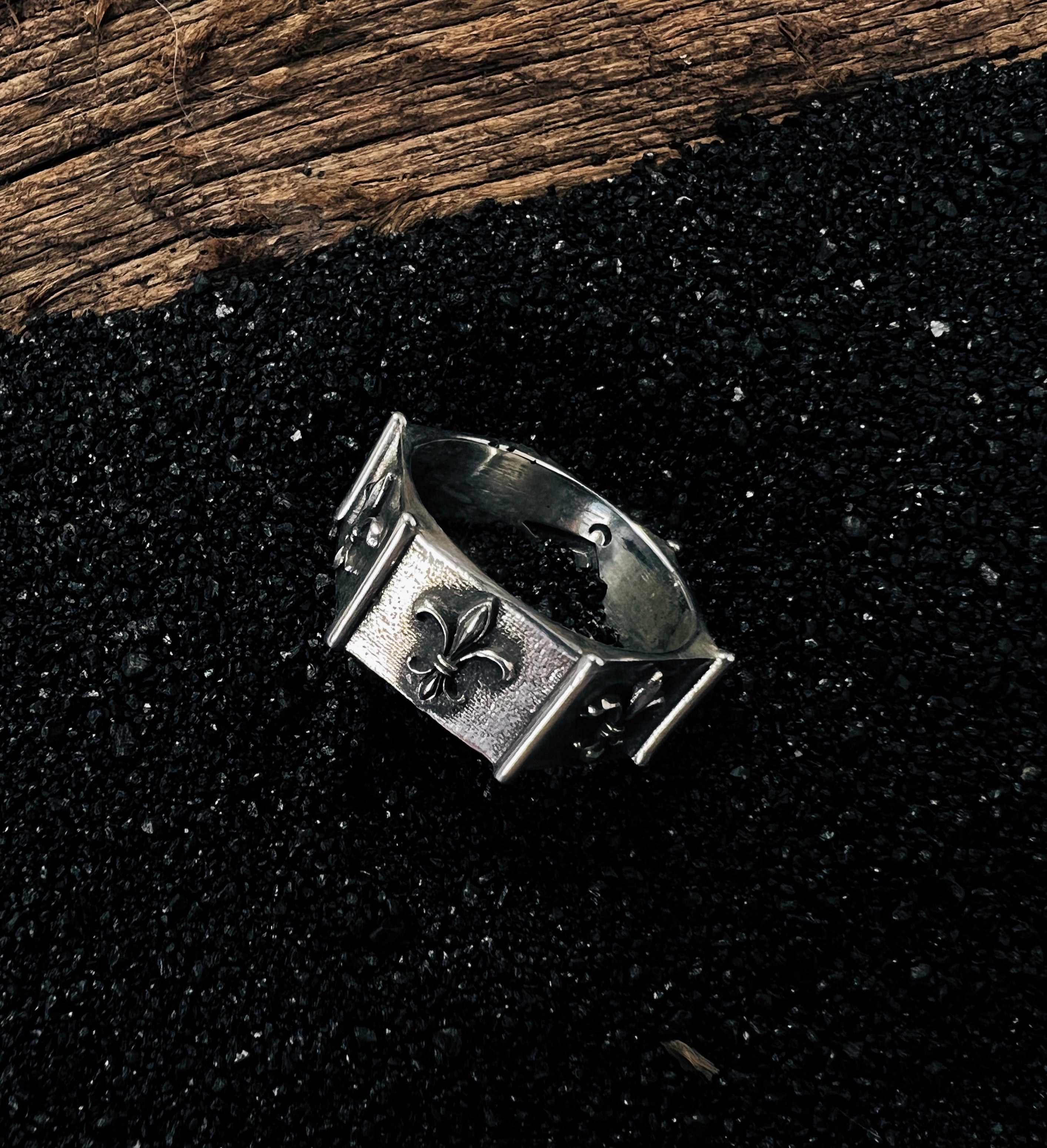 Sterling Silver Fleur de Lys Ring Band