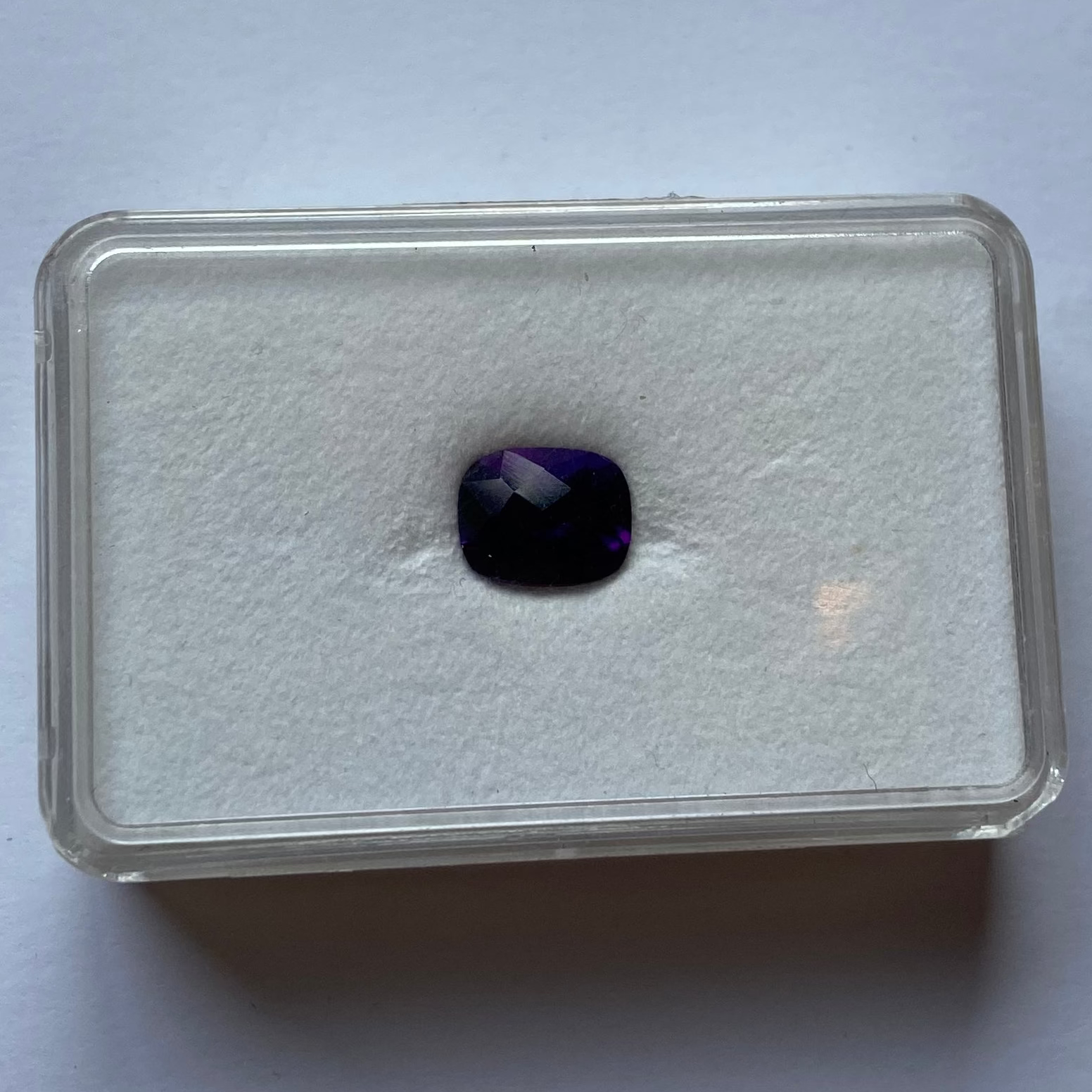 Pierre - Améthyste / Rectangulaire Cushion / 2.89cts / 10x8mm - Gemstome