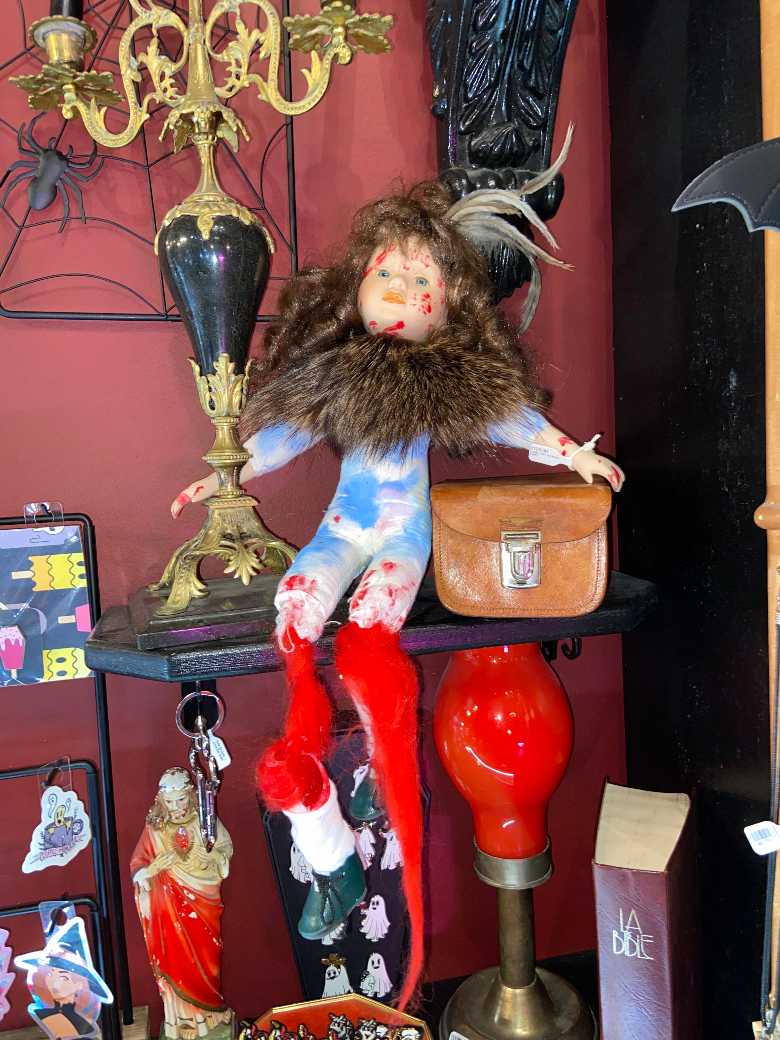 Creepy Doll - Full Body - Variés