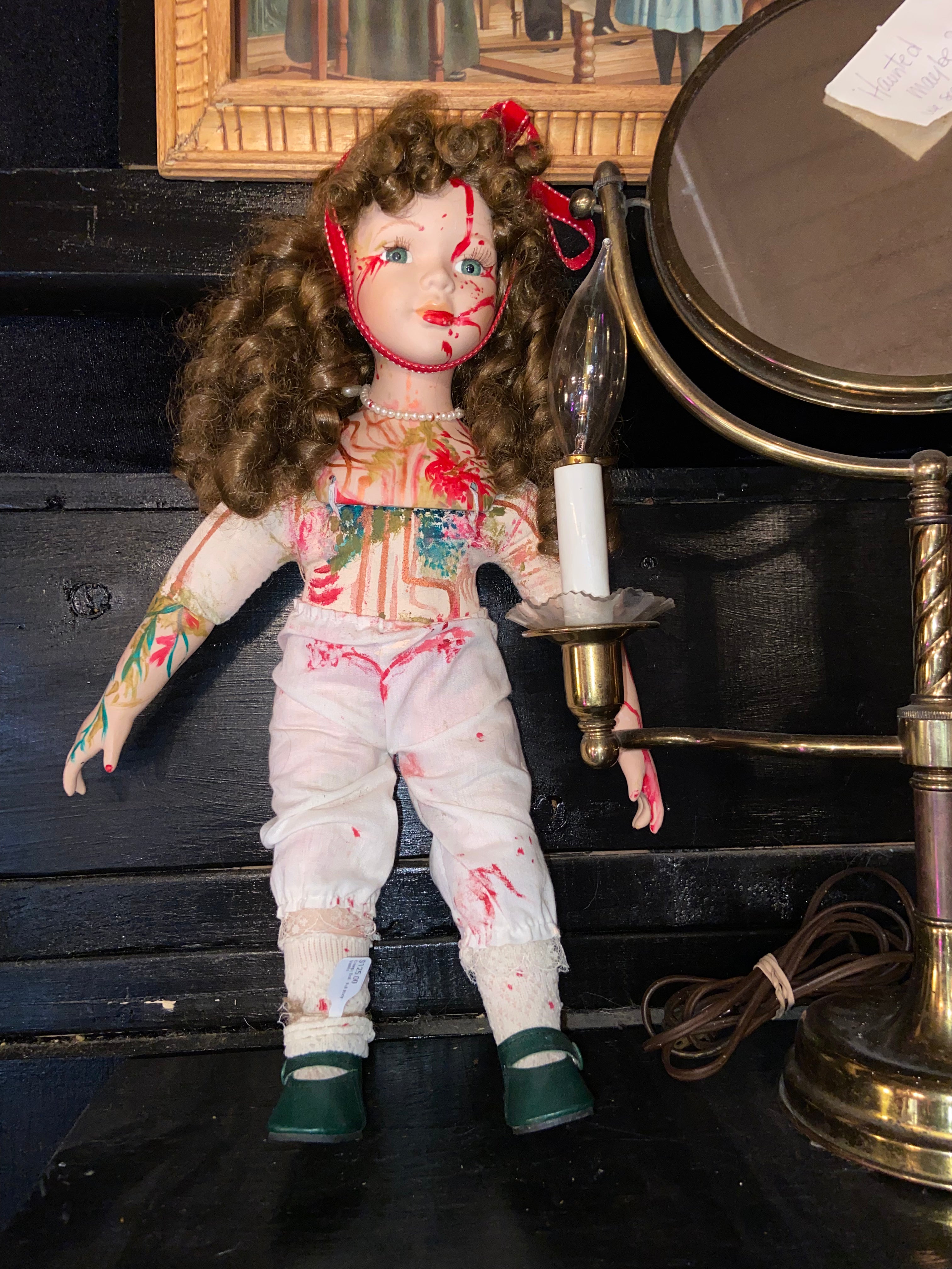 Creepy Doll - Full Body - Variés