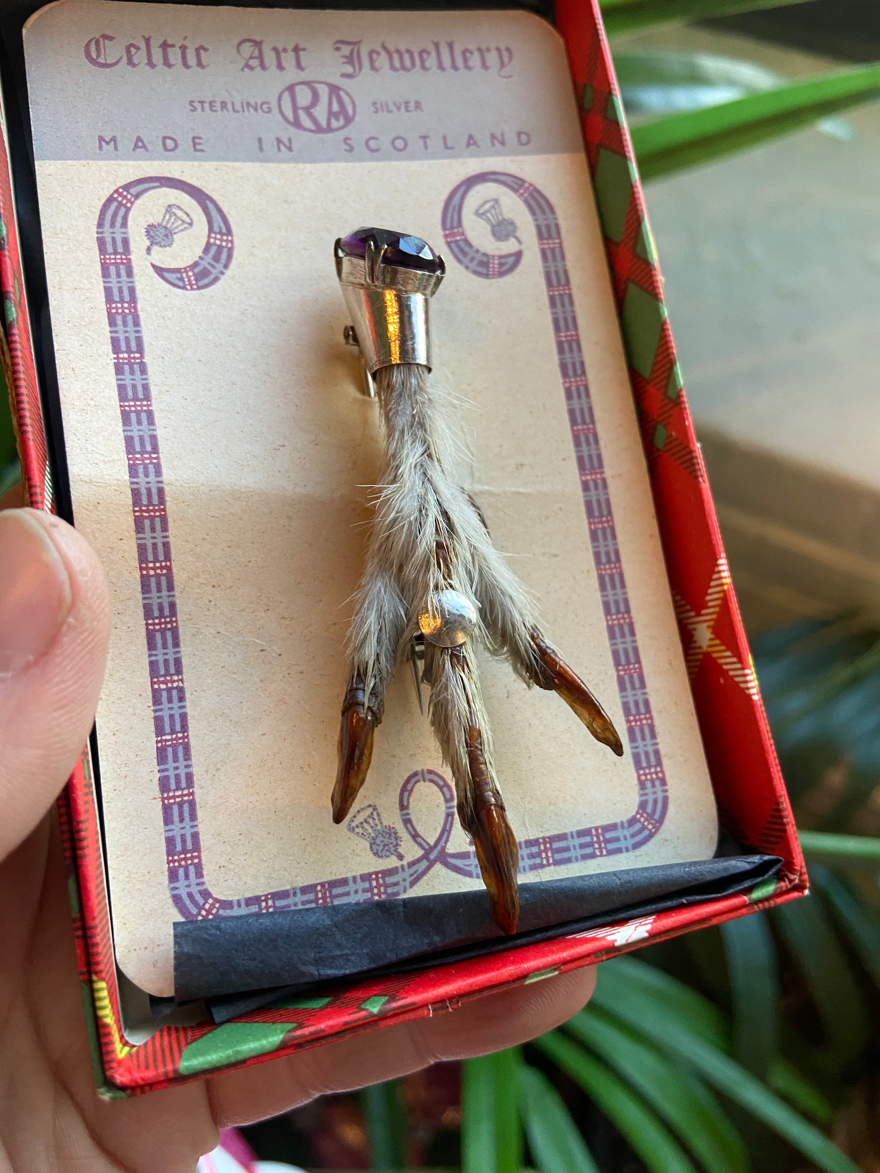 Broche Taxidermie Patte oiseau sertie - Bird foot Brooche taxidermy set with stone - Sterling Silver