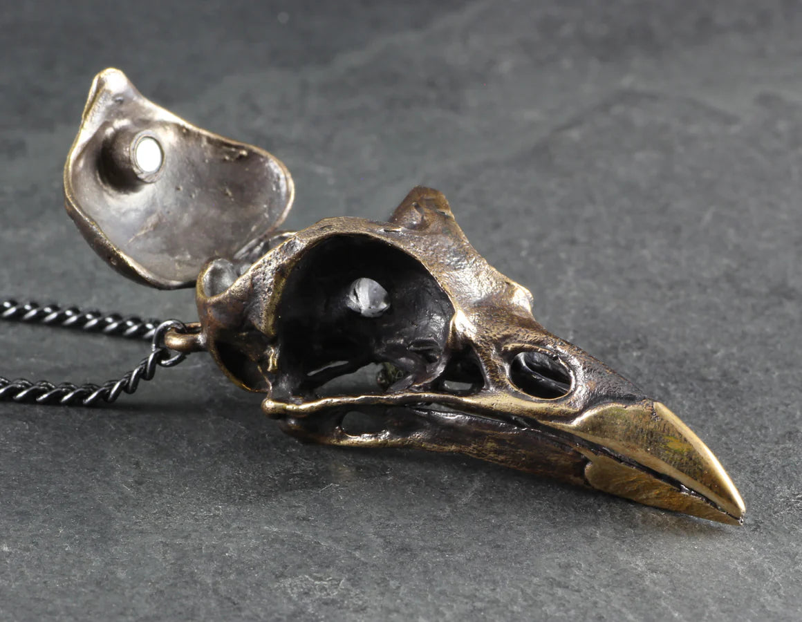 Collier- magpie skull locket bronze - Necklace