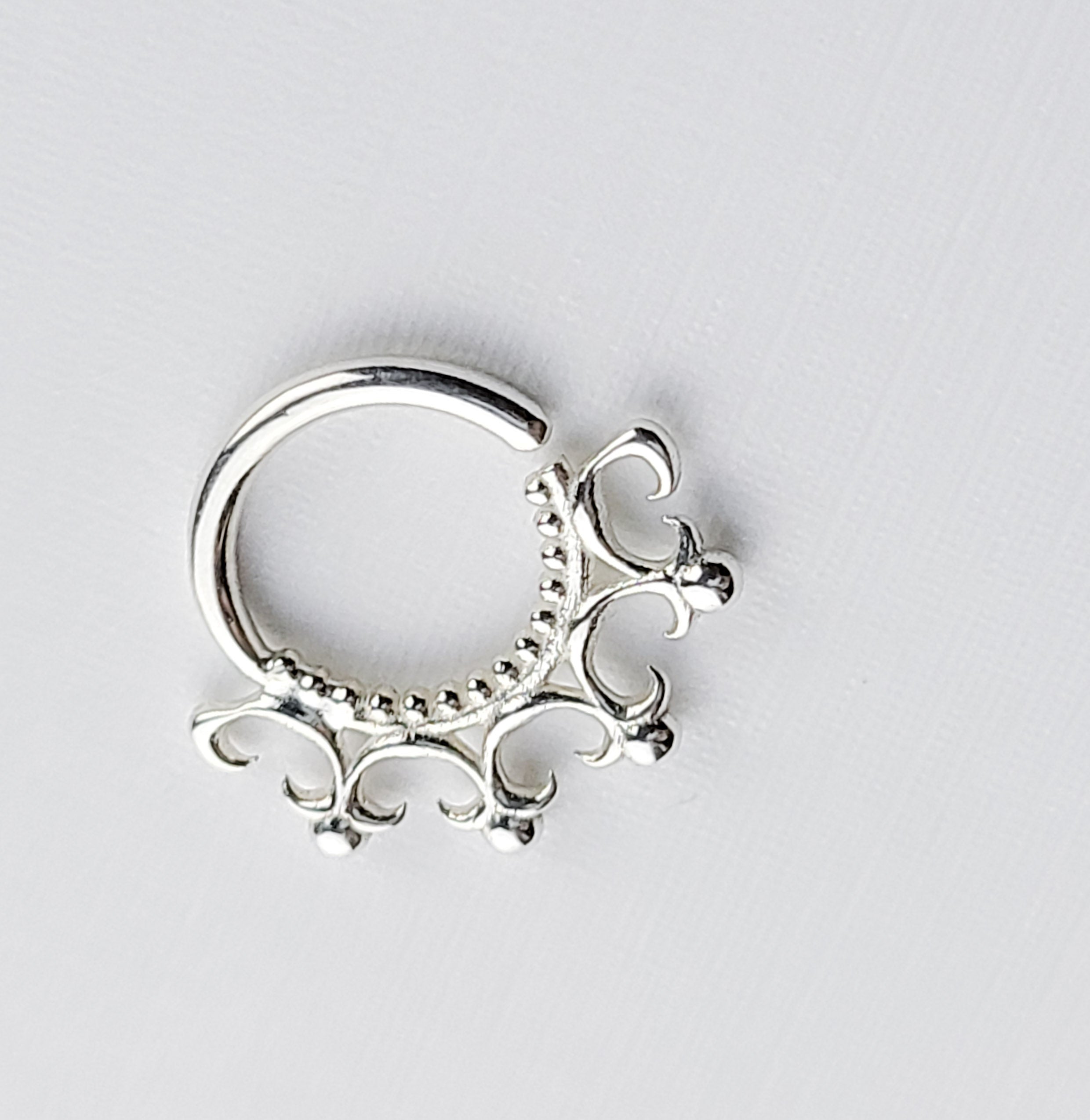 Delicate Gothic Lace Septum