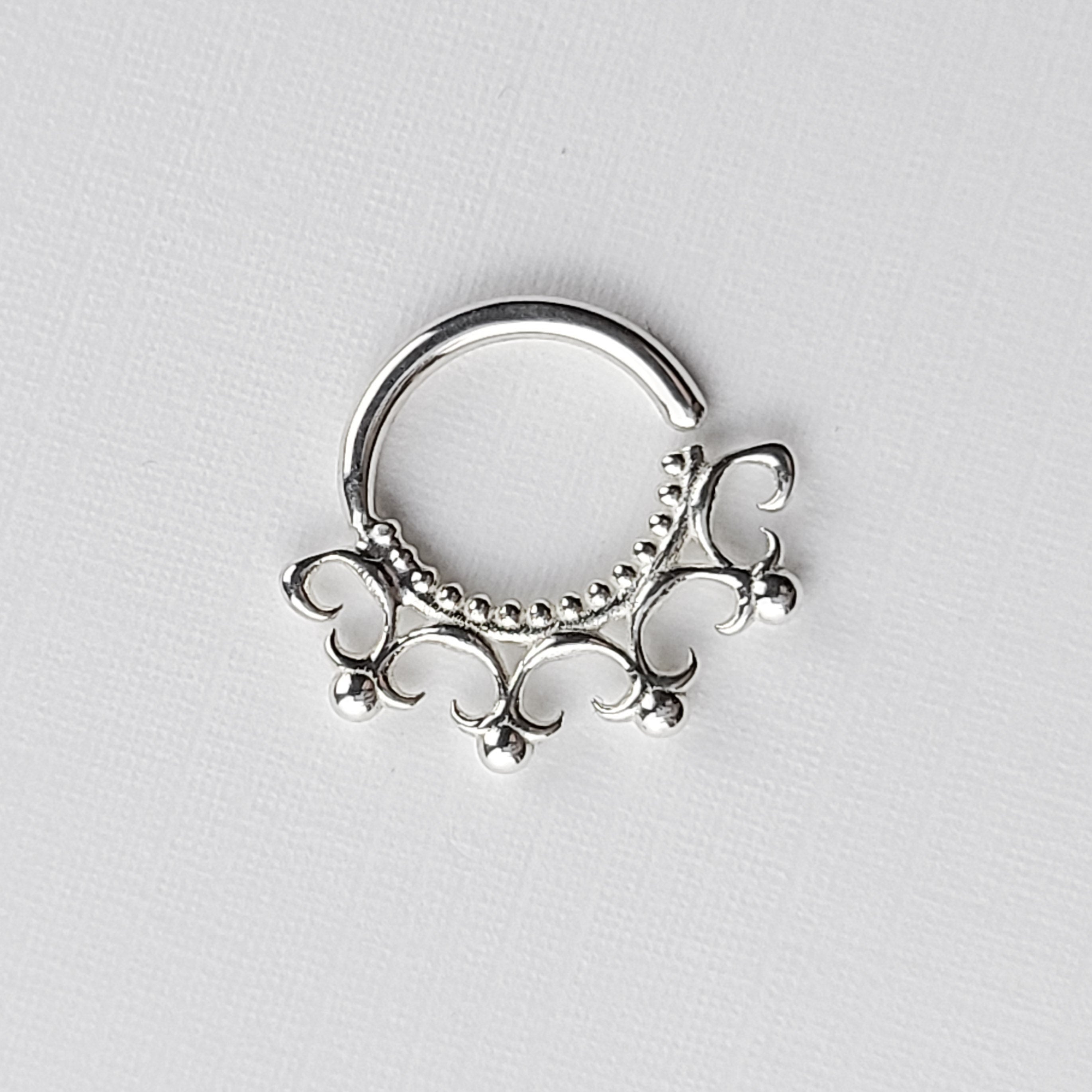 Delicate Gothic Lace Septum