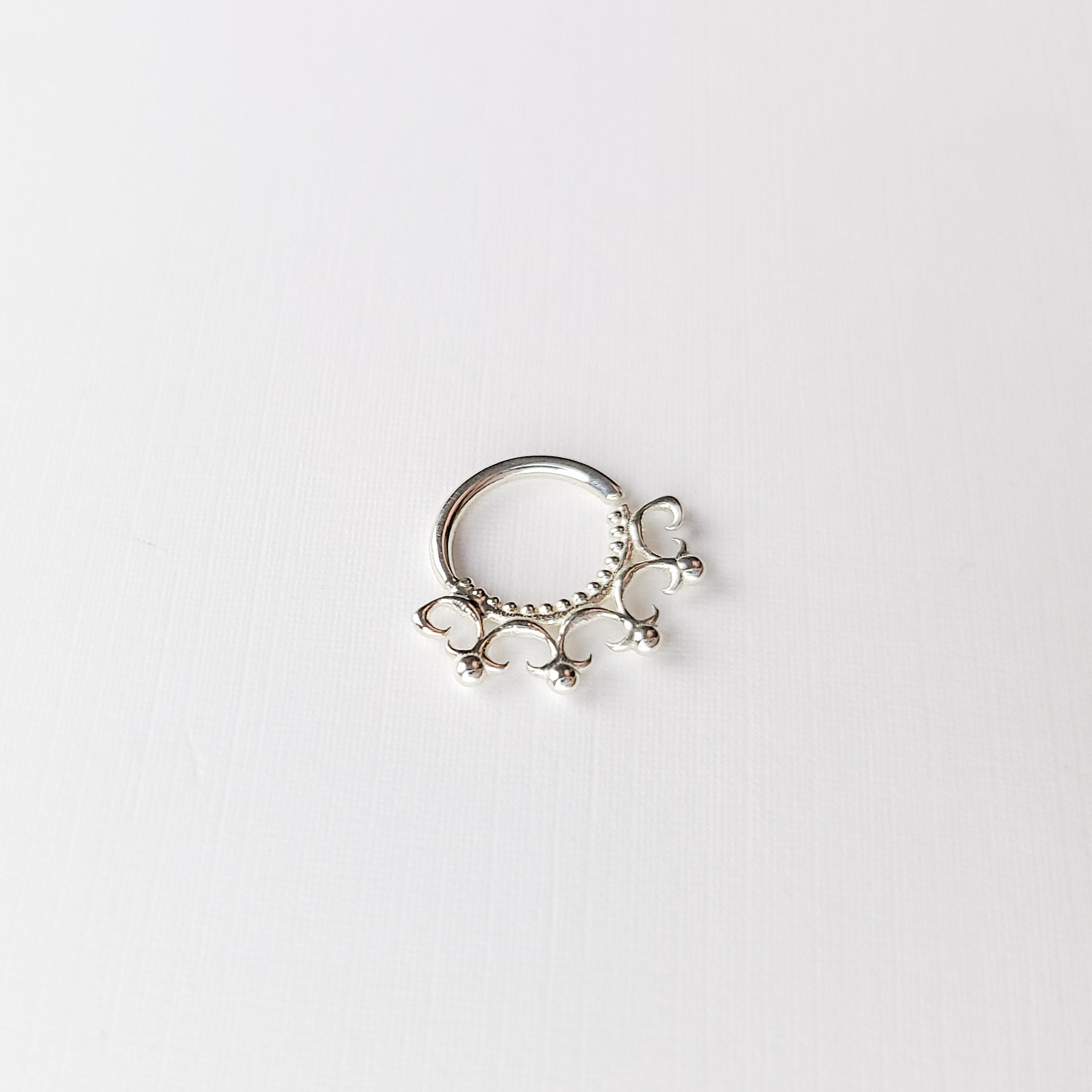 Delicate Gothic Lace Septum