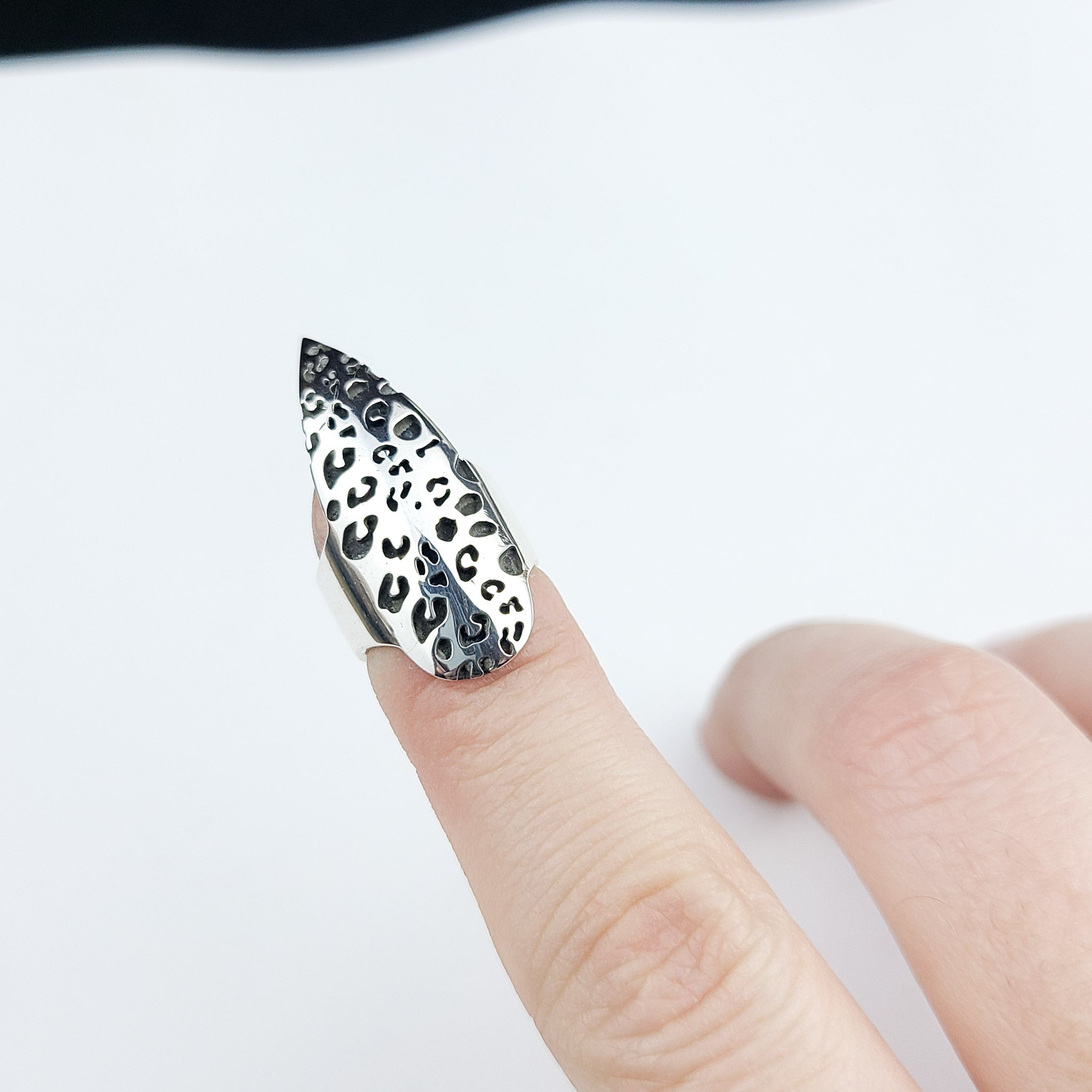 Leopard Print Stilletto Claw Finger Tip Ring - Inchoo Bijoux