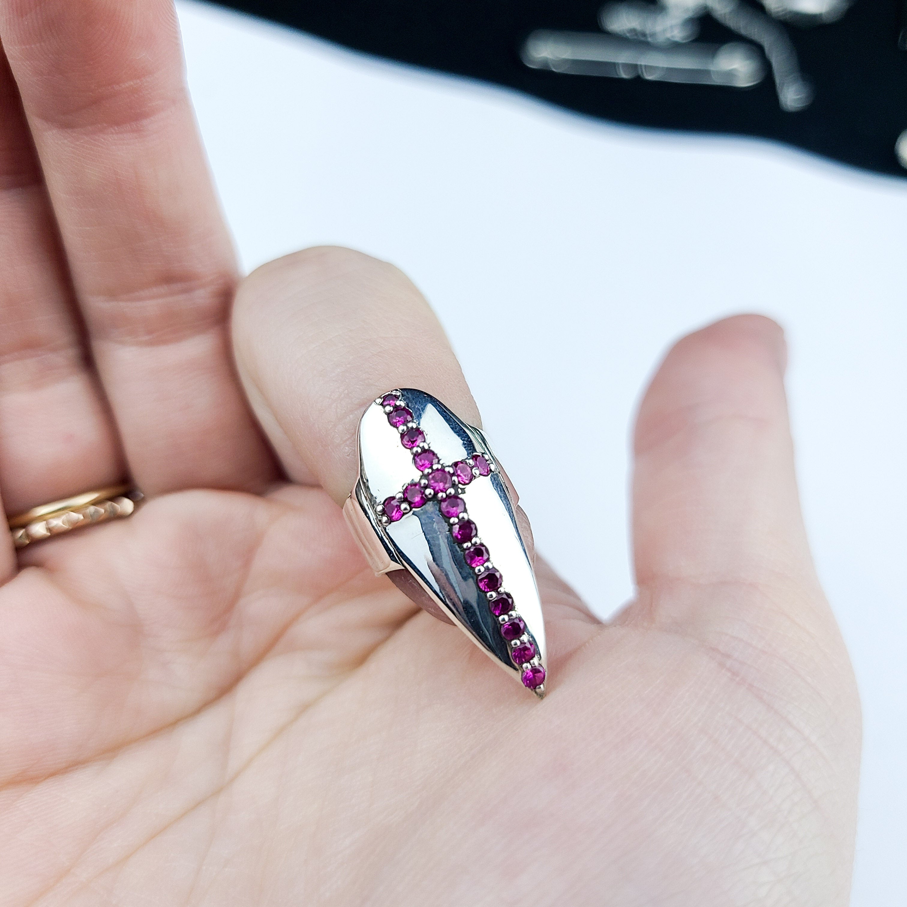 Ruby Red Cross Fake Nail Claw - Inchoo Bijoux