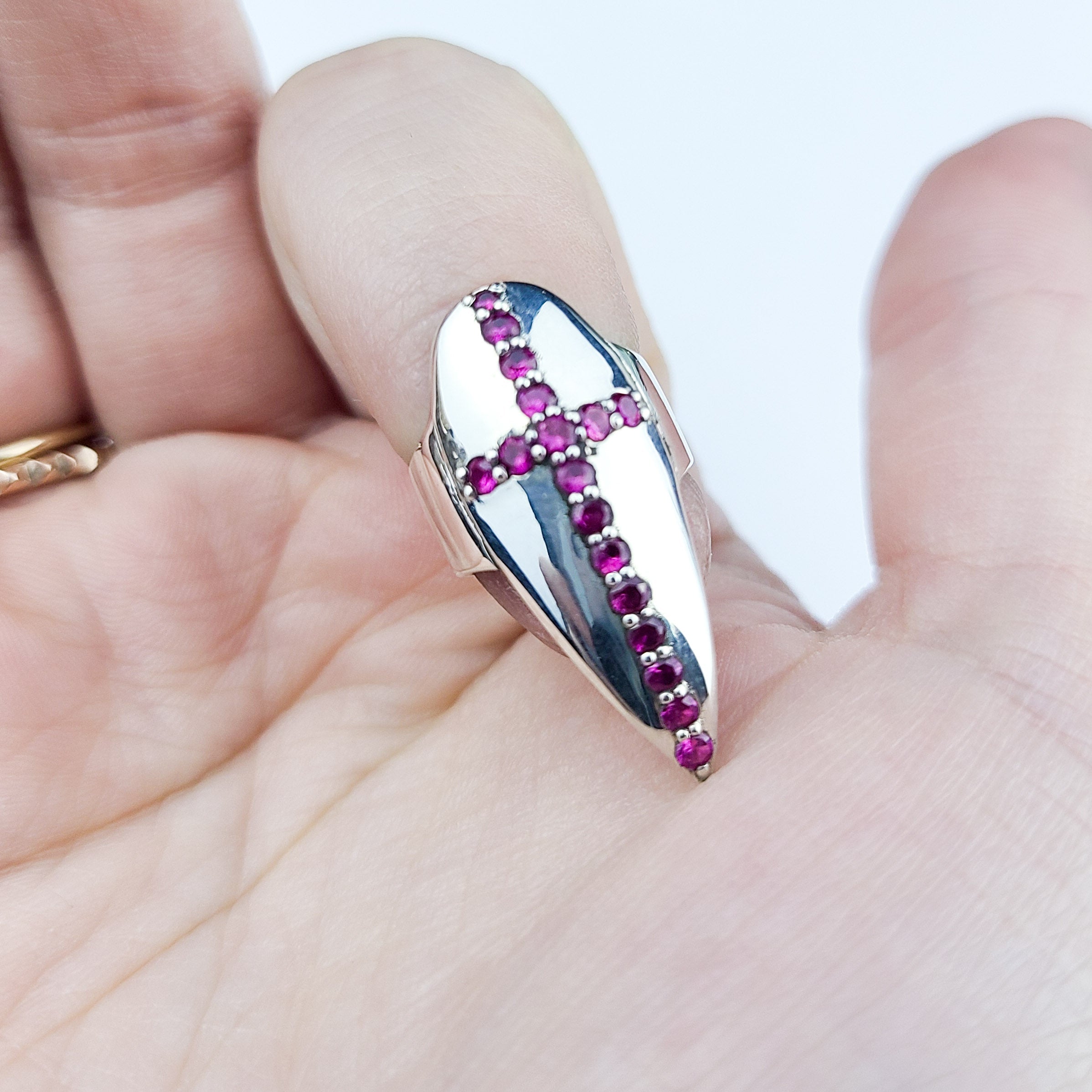 Ruby Red Cross Fake Nail Claw - Inchoo Bijoux