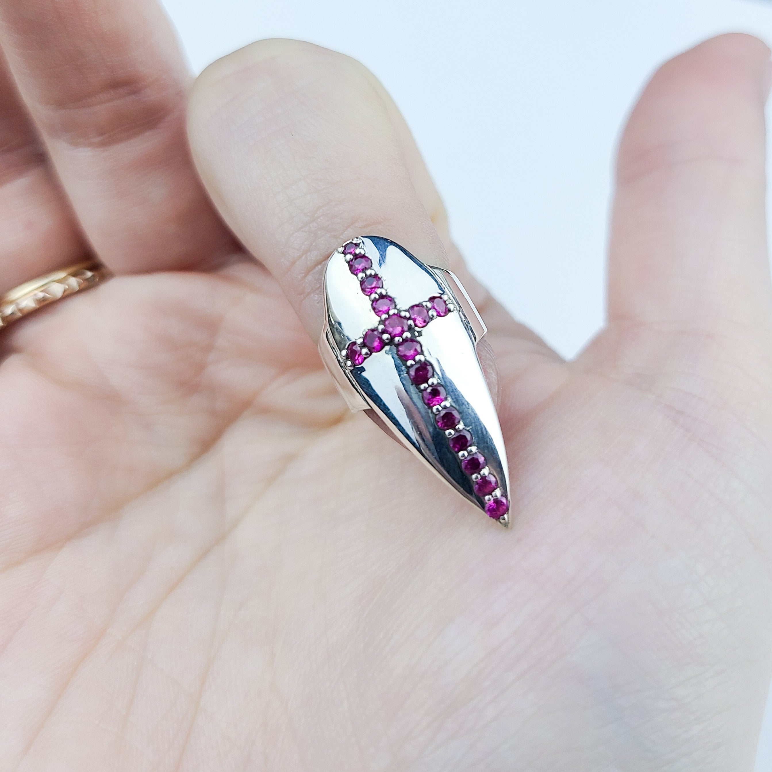 Ruby Red Cross Fake Nail Claw - Inchoo Bijoux