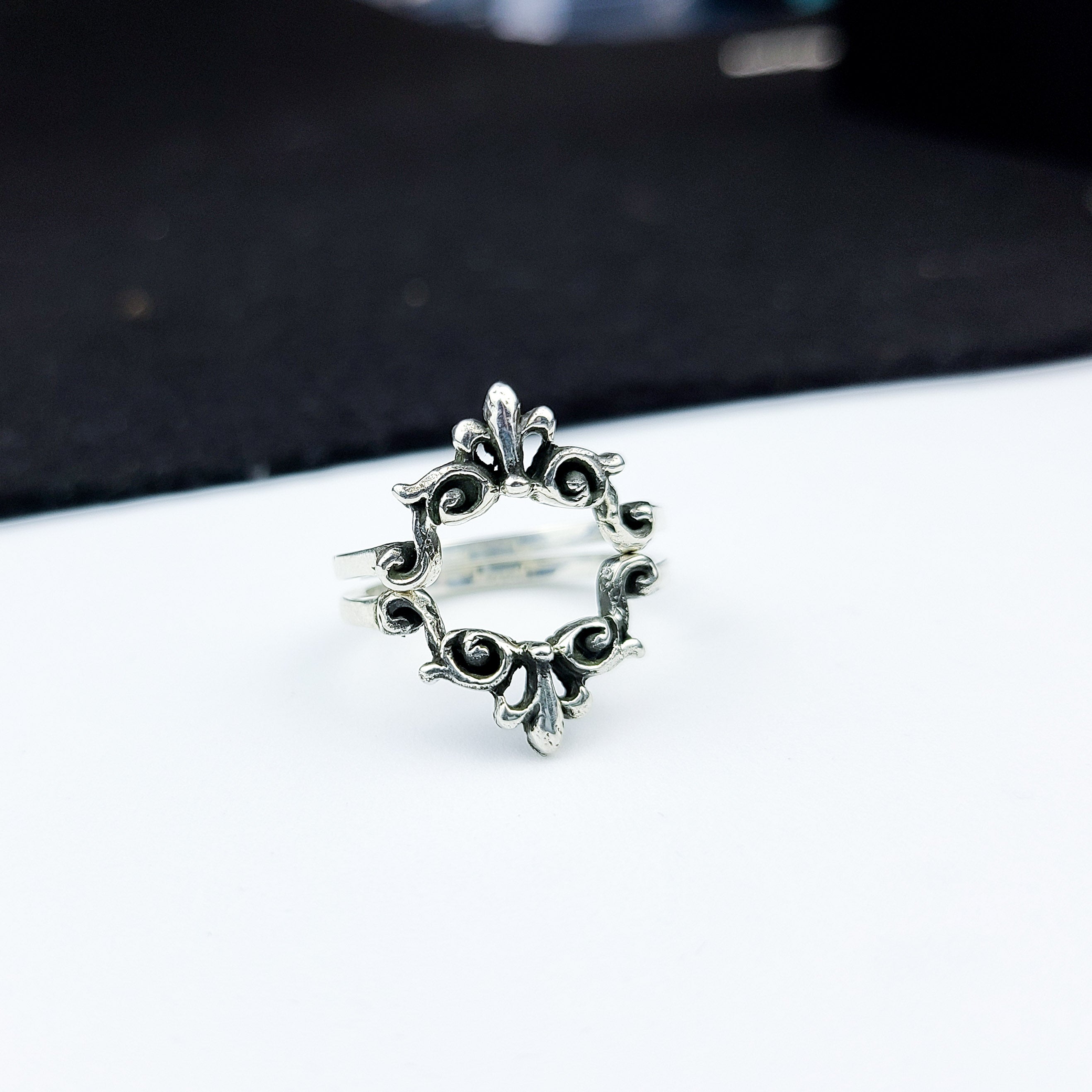 Silver Big Baroque Curves Lace Stacking Ring