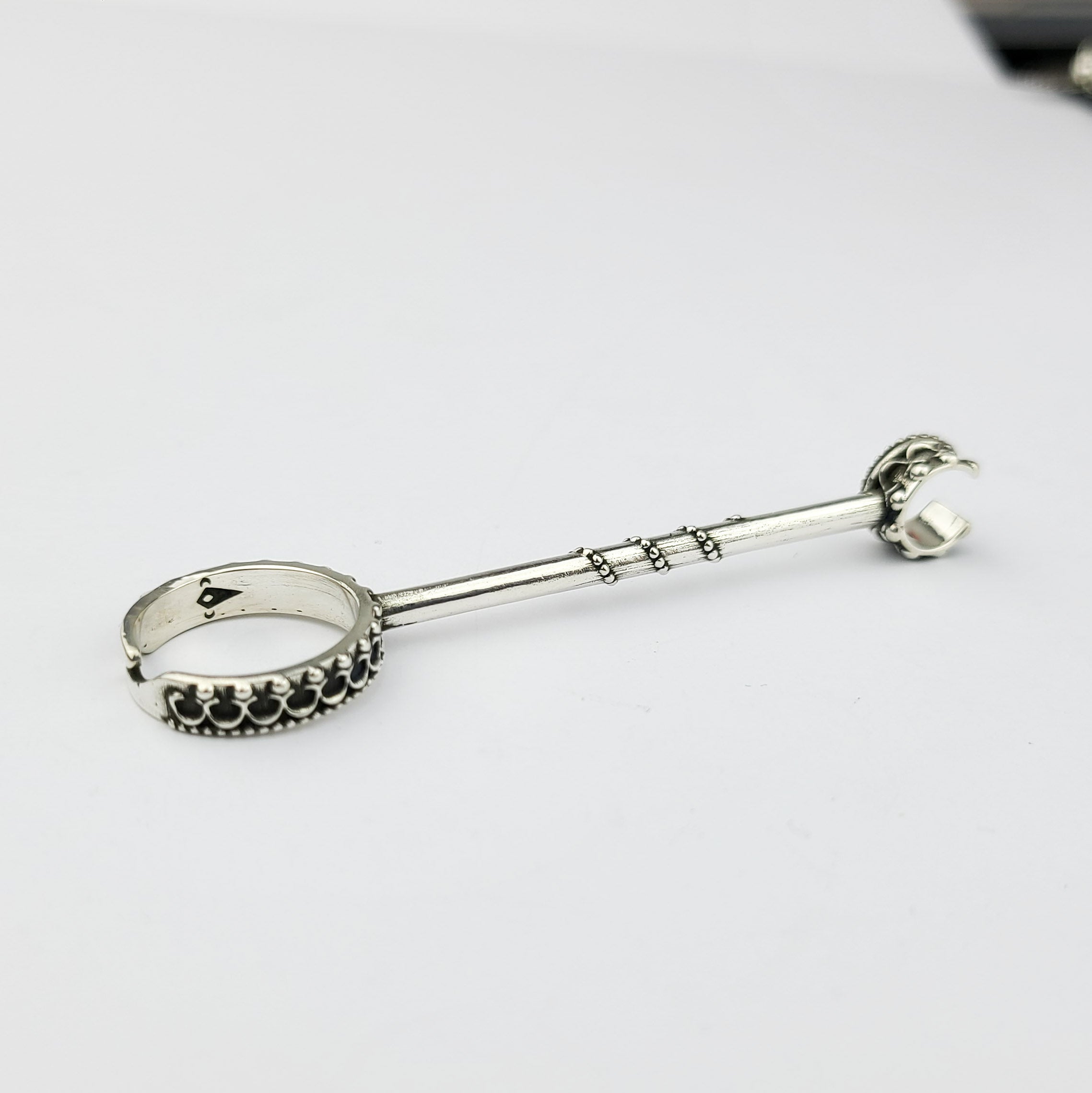 The Queens Crown Blunt Holder