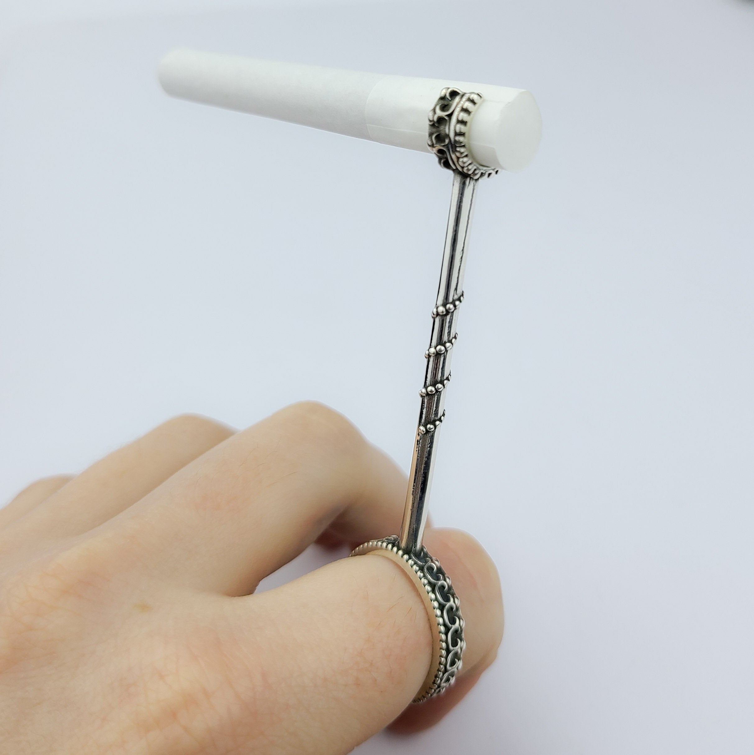 The Queens Crown Blunt Holder