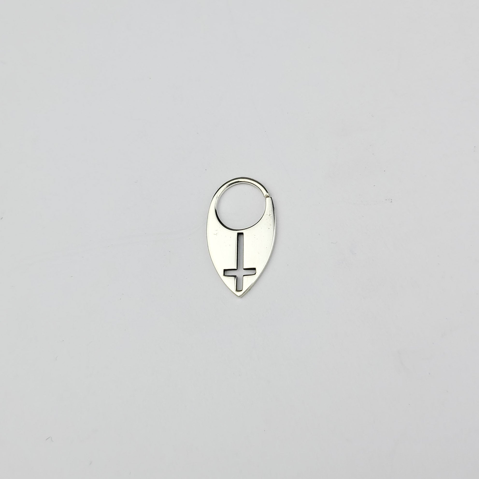 Inverted Cross Septum Ring