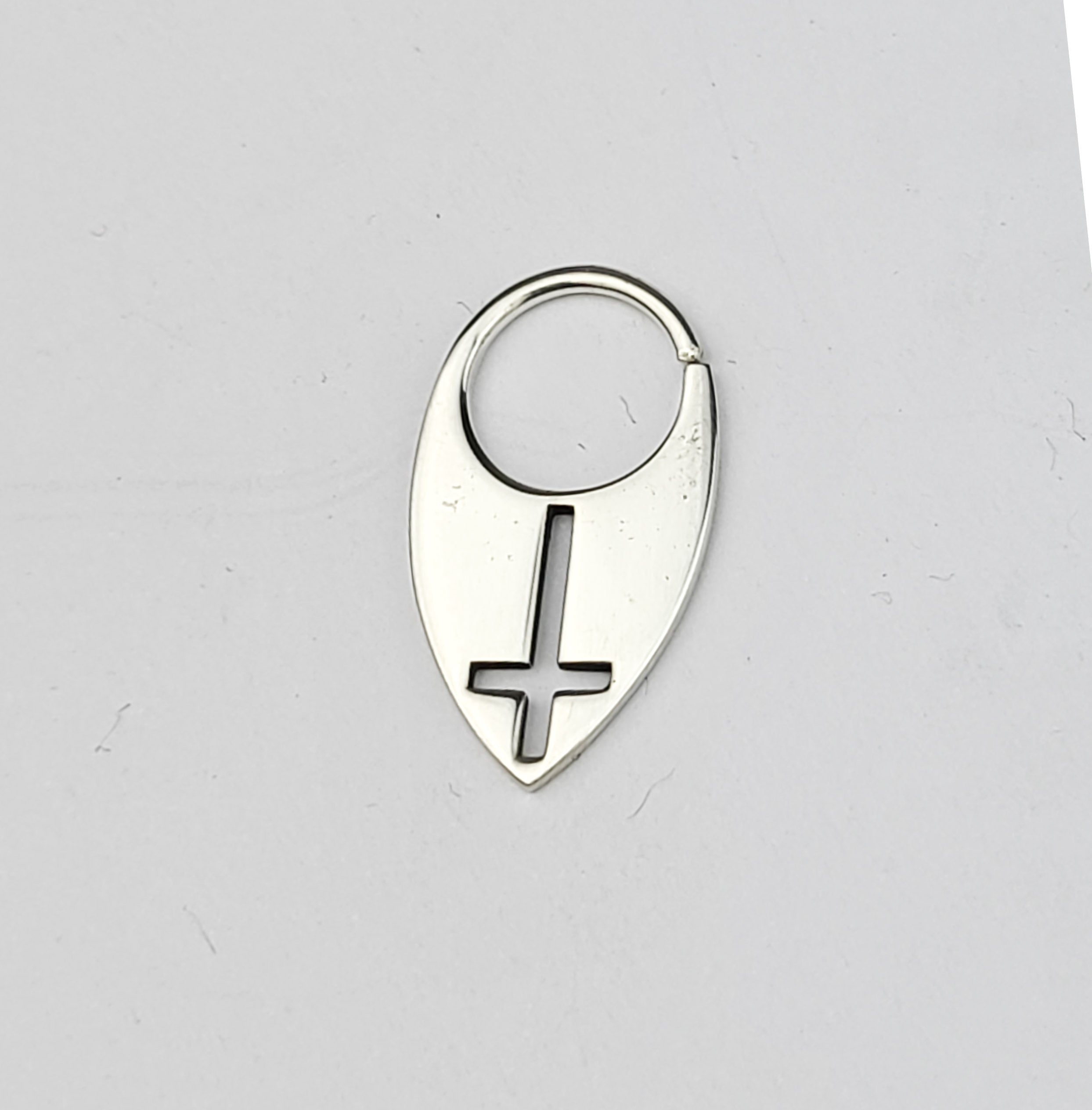 Inverted Cross Septum Ring