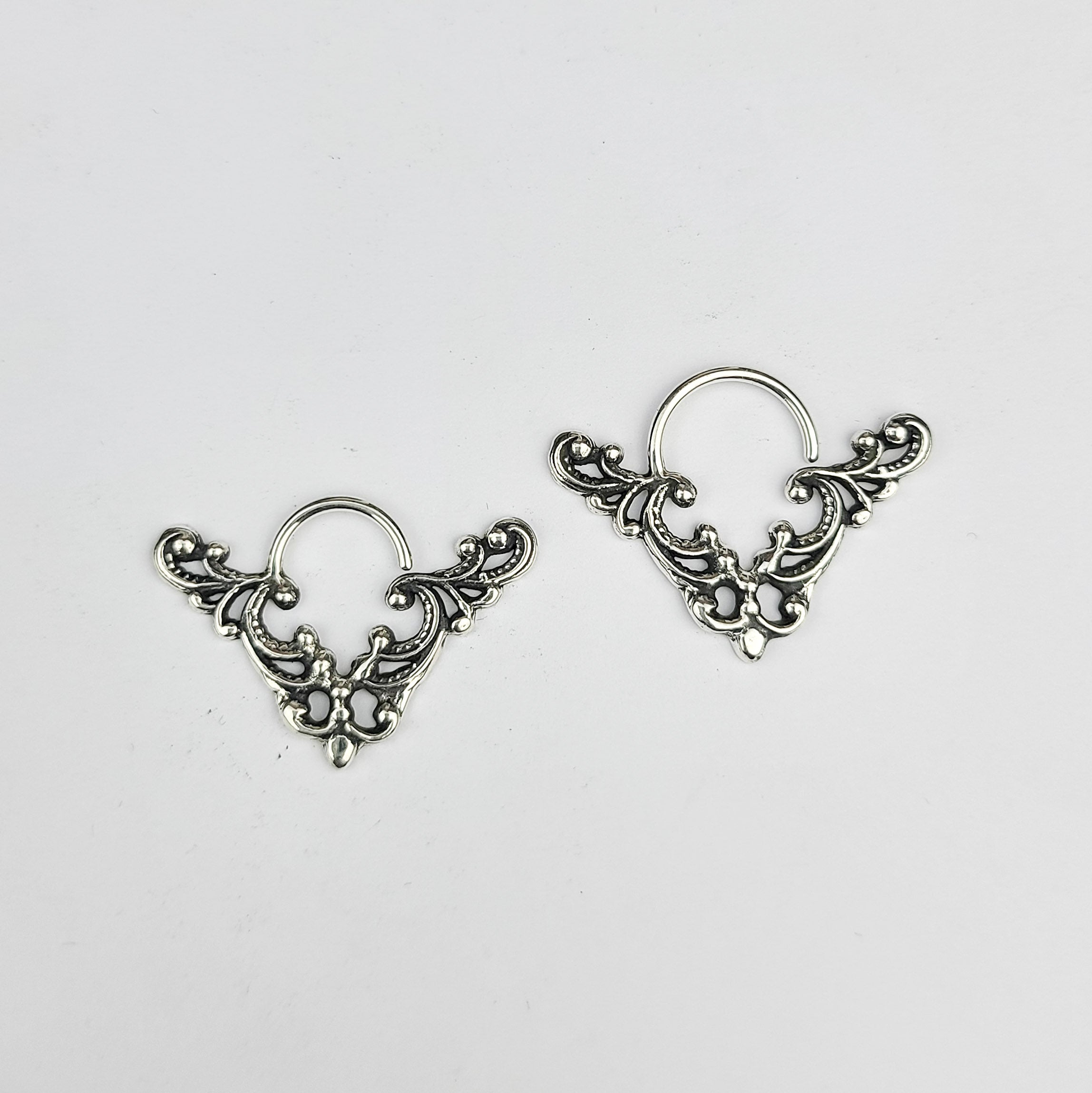 Big Lace Chevron Triangle Septum - Inchoo Bijoux