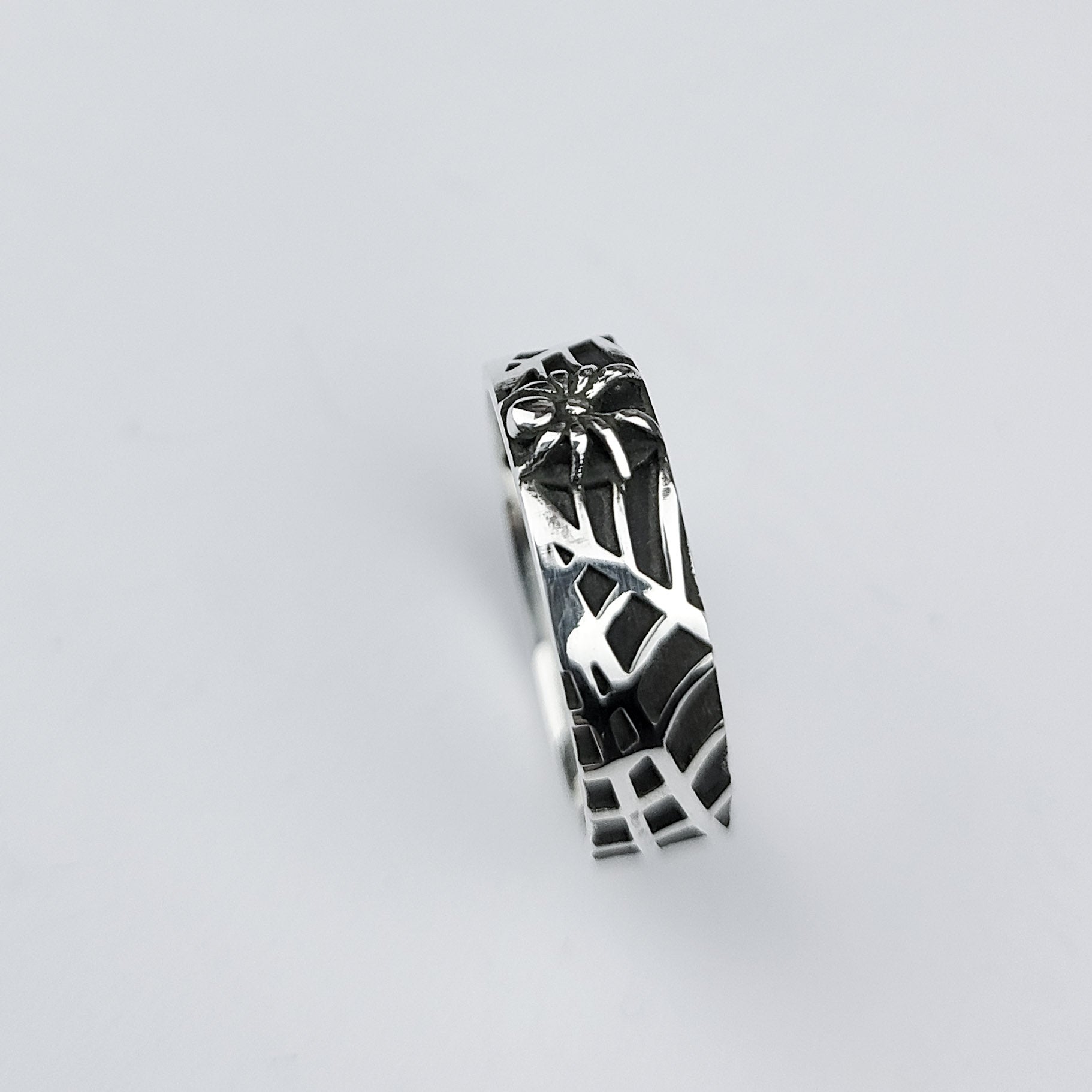 Spider and Spider Web Ring Band
