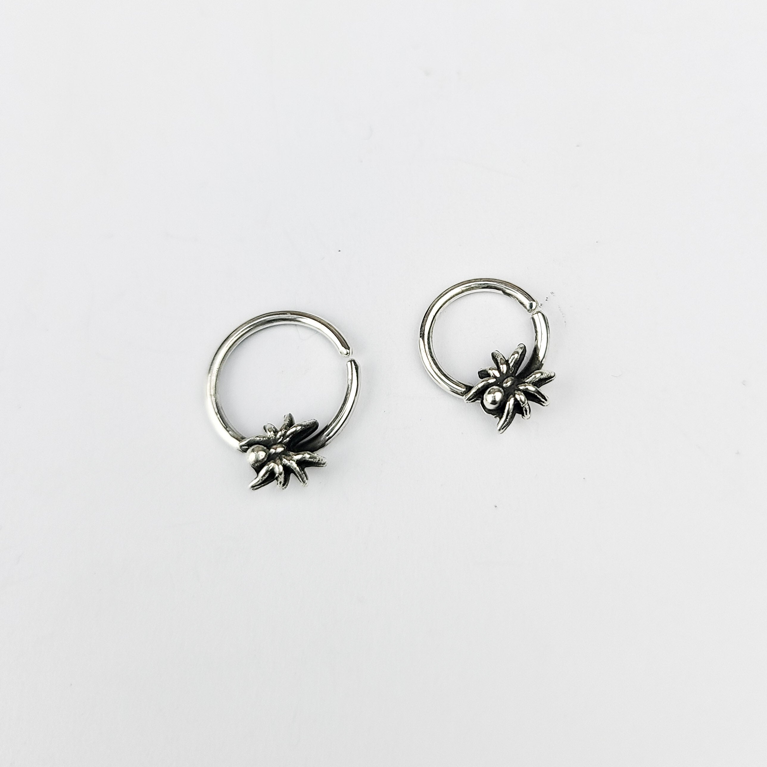 Tiny Spider Septum Piercing - Inchoo Bijoux