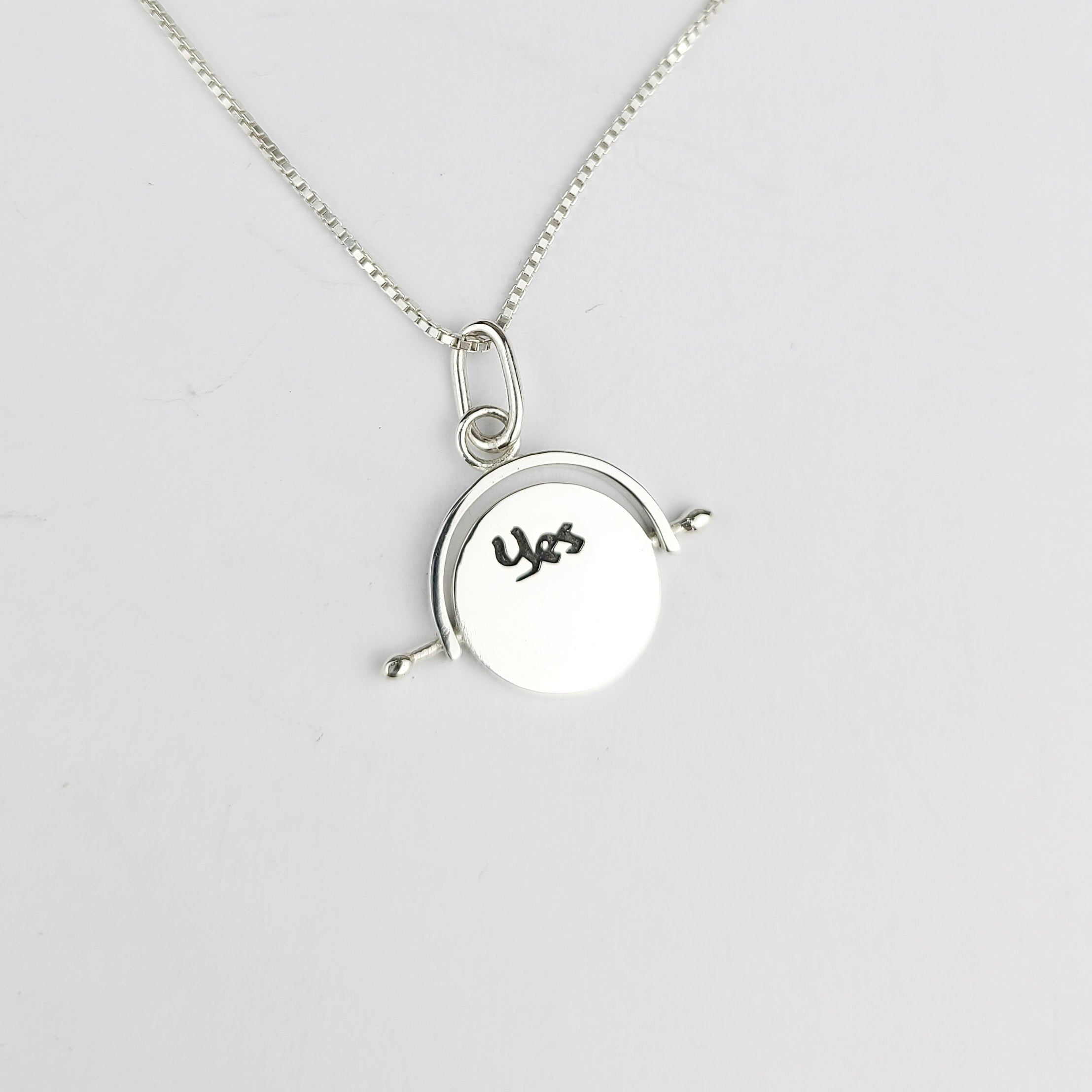 Yes No Flip Fidget Spinning Pendant - Inchoo Bijoux