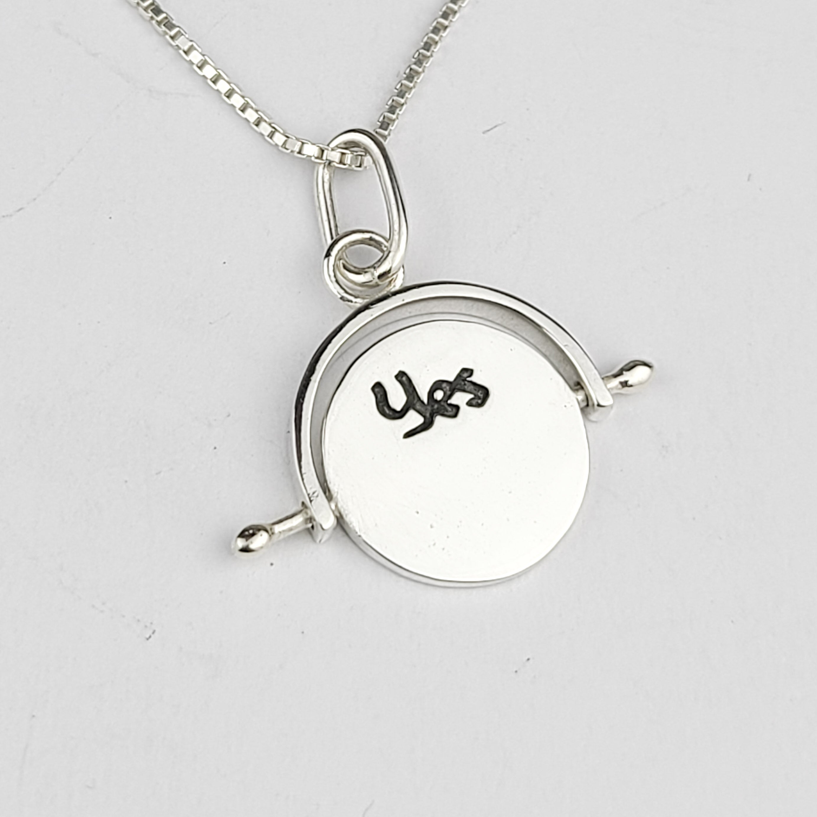 Yes No Flip Fidget Spinning Pendant - Inchoo Bijoux