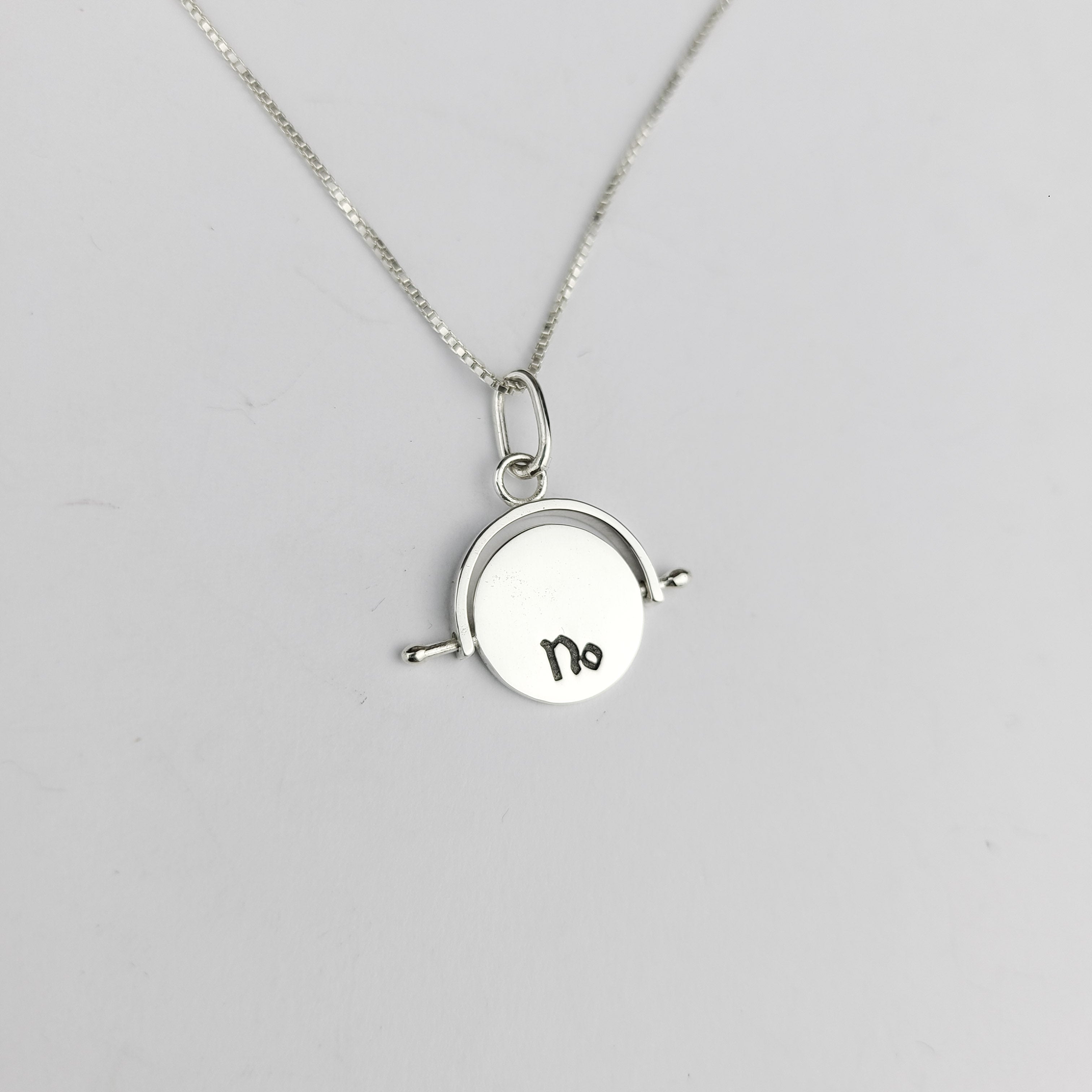 Yes No Flip Fidget Spinning Pendant - Inchoo Bijoux