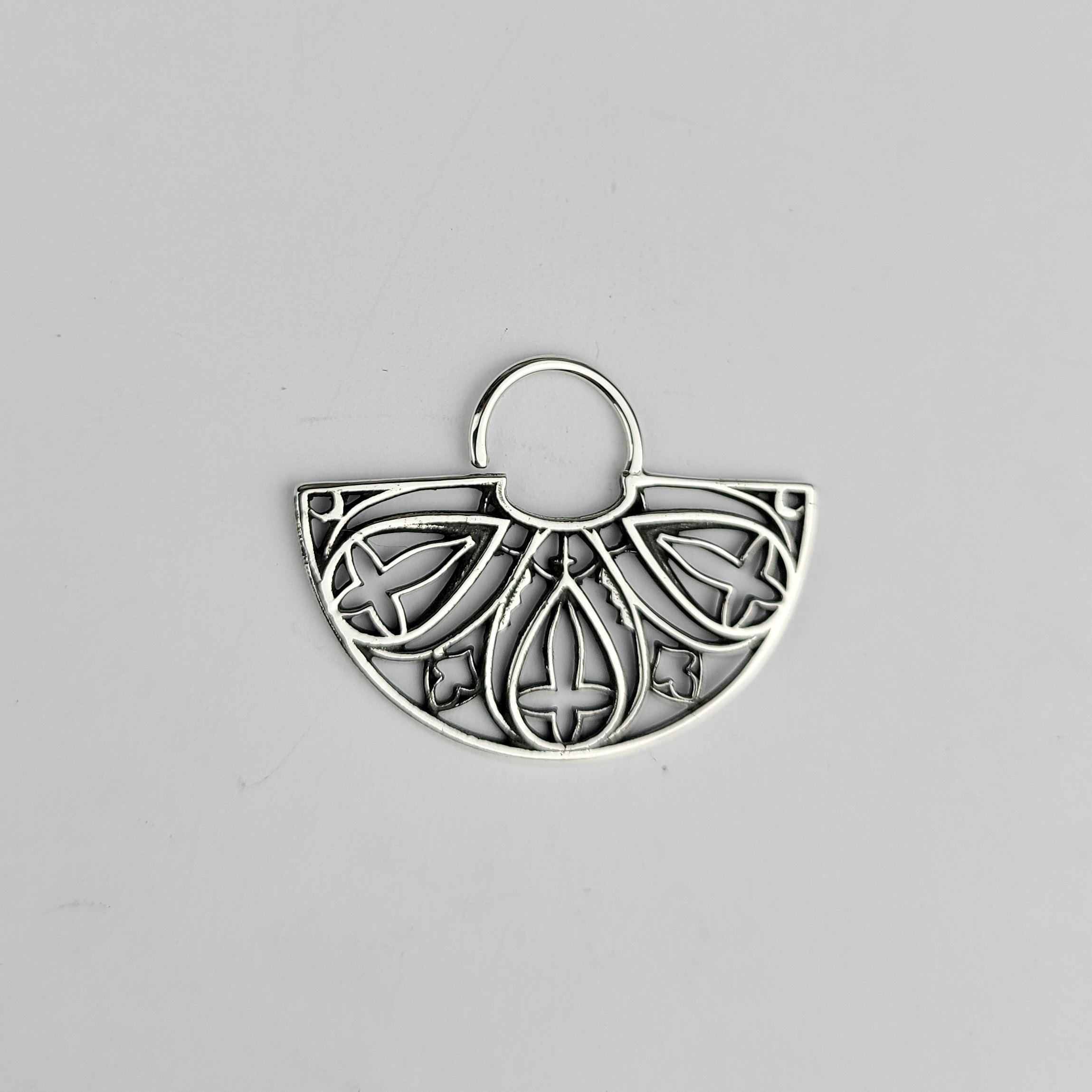Sinner Septum, Oversized Fan Septum