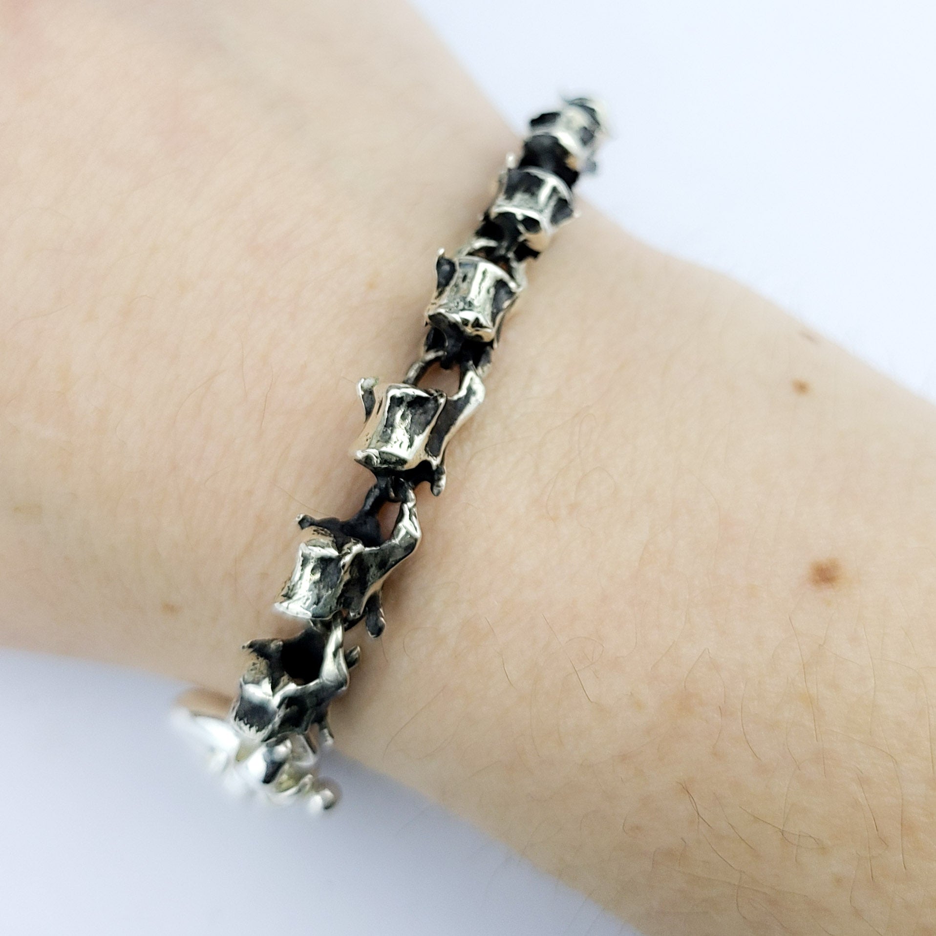 Thin Vertebra Bracelet, Bone Jewelry - Inchoo Bijoux