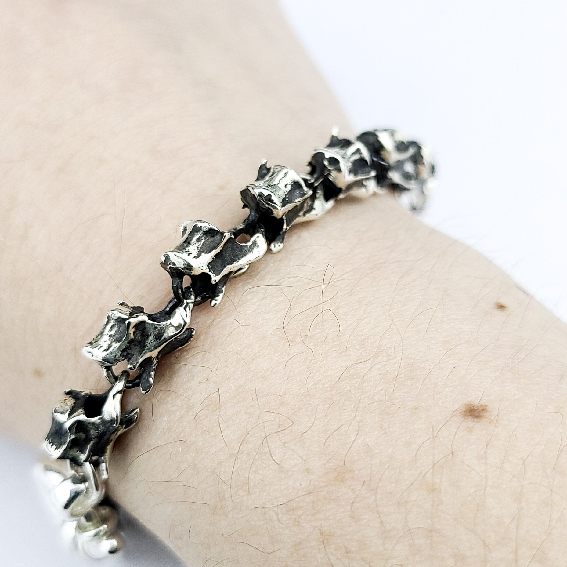 Thin Vertebra Bracelet, Bone Jewelry - Inchoo Bijoux